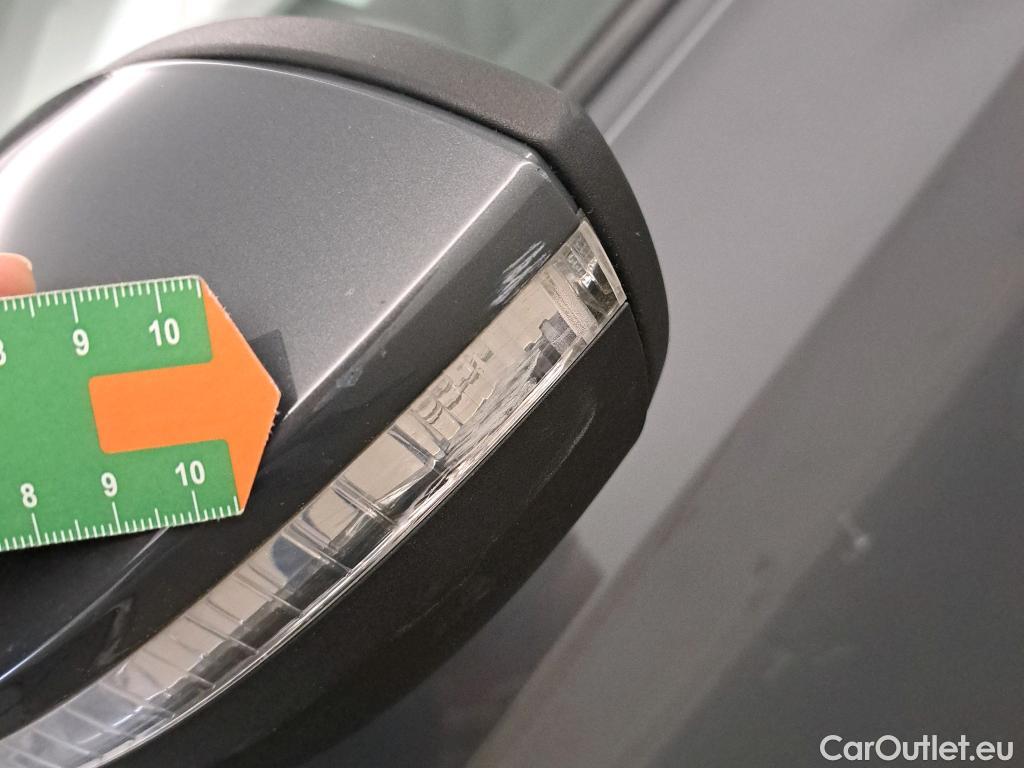  Volkswagen  Golf  VOLKSWAGEN / 2020 / 5P / berlina con portón Life 1.0 eTSI 81kW (110CV) DSG #52