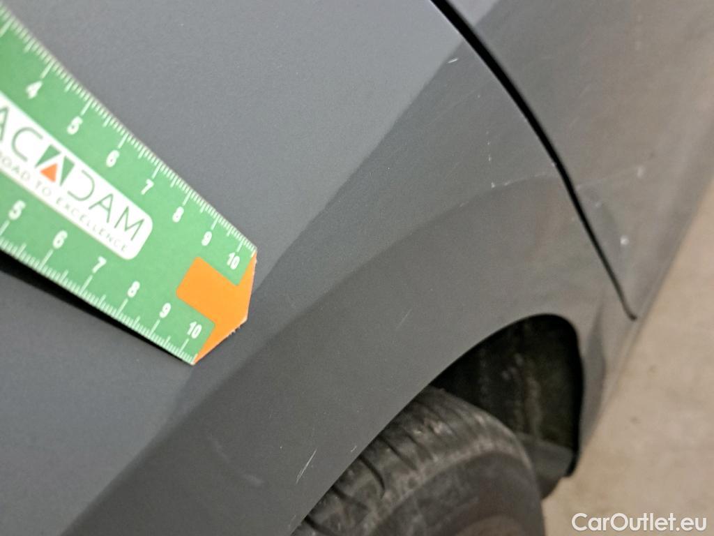  Volkswagen  Golf  VOLKSWAGEN / 2020 / 5P / berlina con portón Life 1.0 eTSI 81kW (110CV) DSG #6