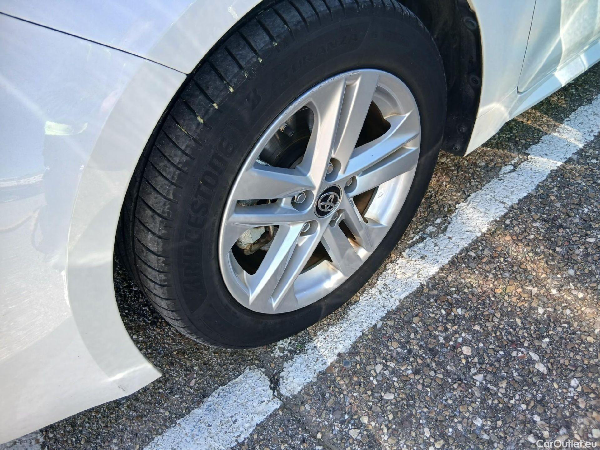  Toyota  Corolla TOYOTA  1.8 125H ACTIVE TECH E-CVT #4