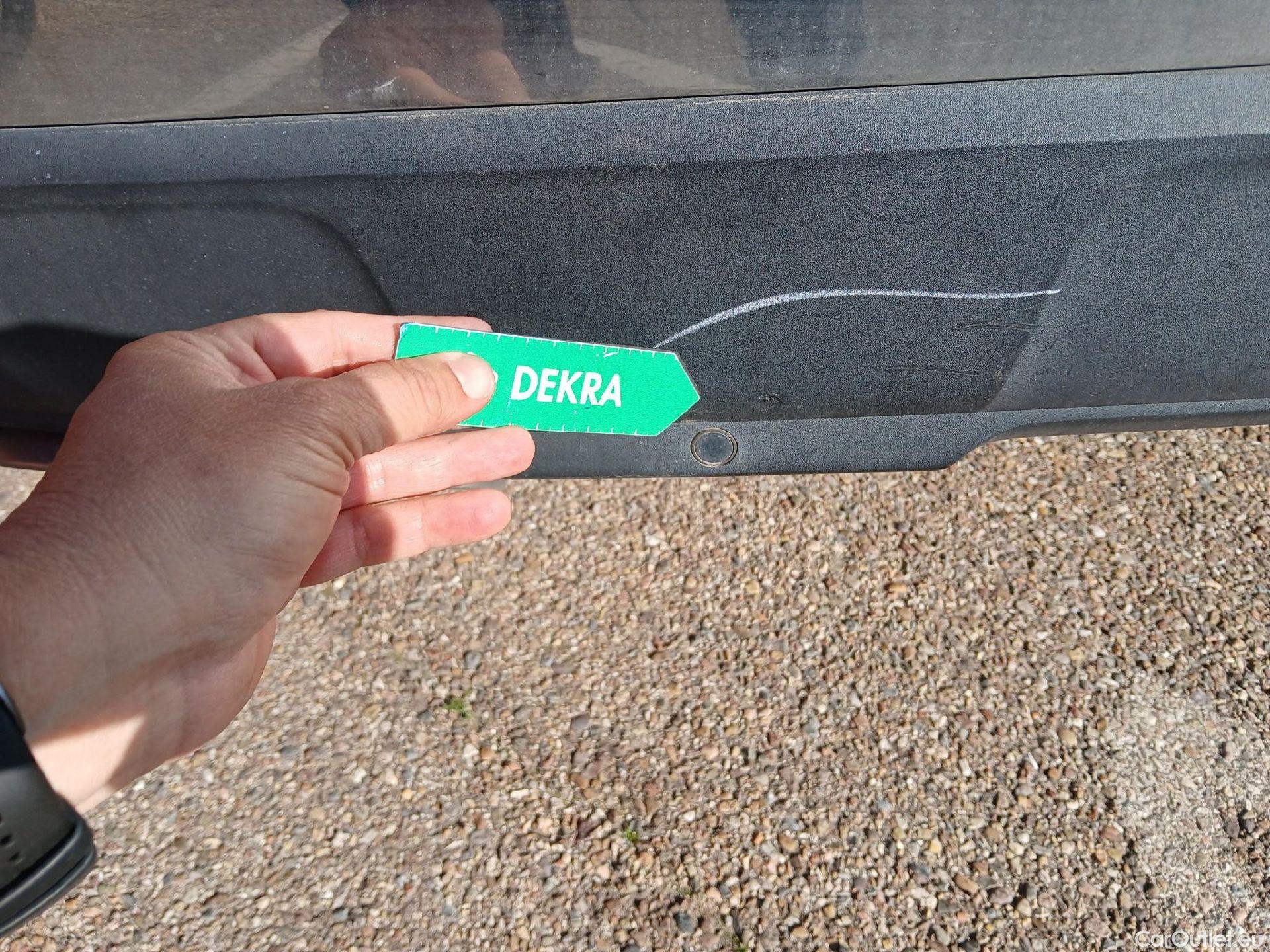  Peugeot  3008 PEUGEOT  / 2020 / 5P / todoterreno 1.5 BlueHDi 96kW S&S GT EAT8 #10