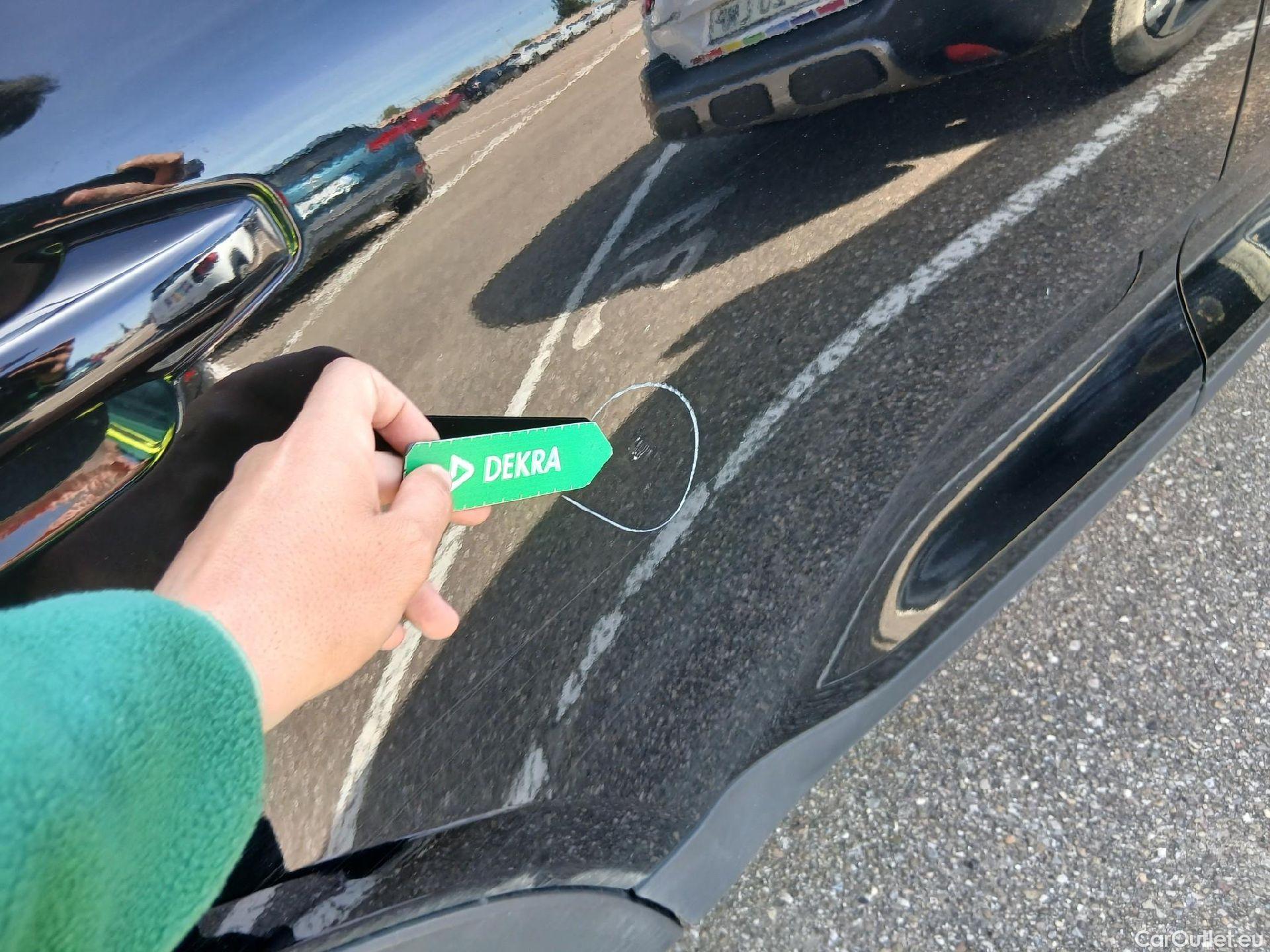  Volvo  XC 40 VOLVO XC40 / 2017 / 5P / todoterreno 2.0 B3 G Momentum Pro Auto #20