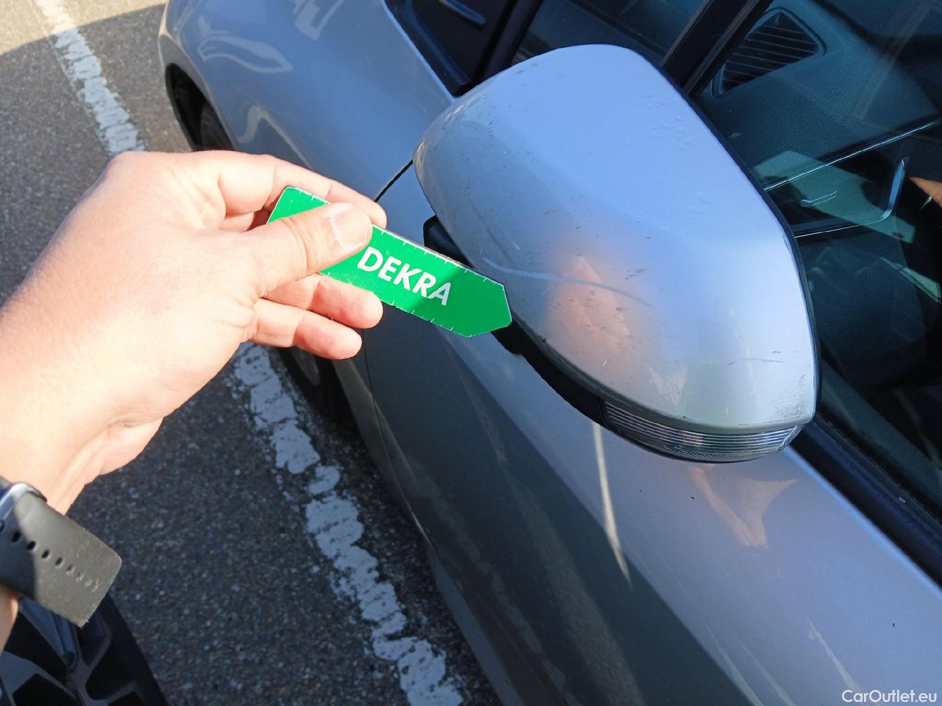  Toyota  Corolla TOYOTA  / 2019 / 5P / familiar 1.8 125H ACTIVE TECH E-CVT TOU SPORT #13