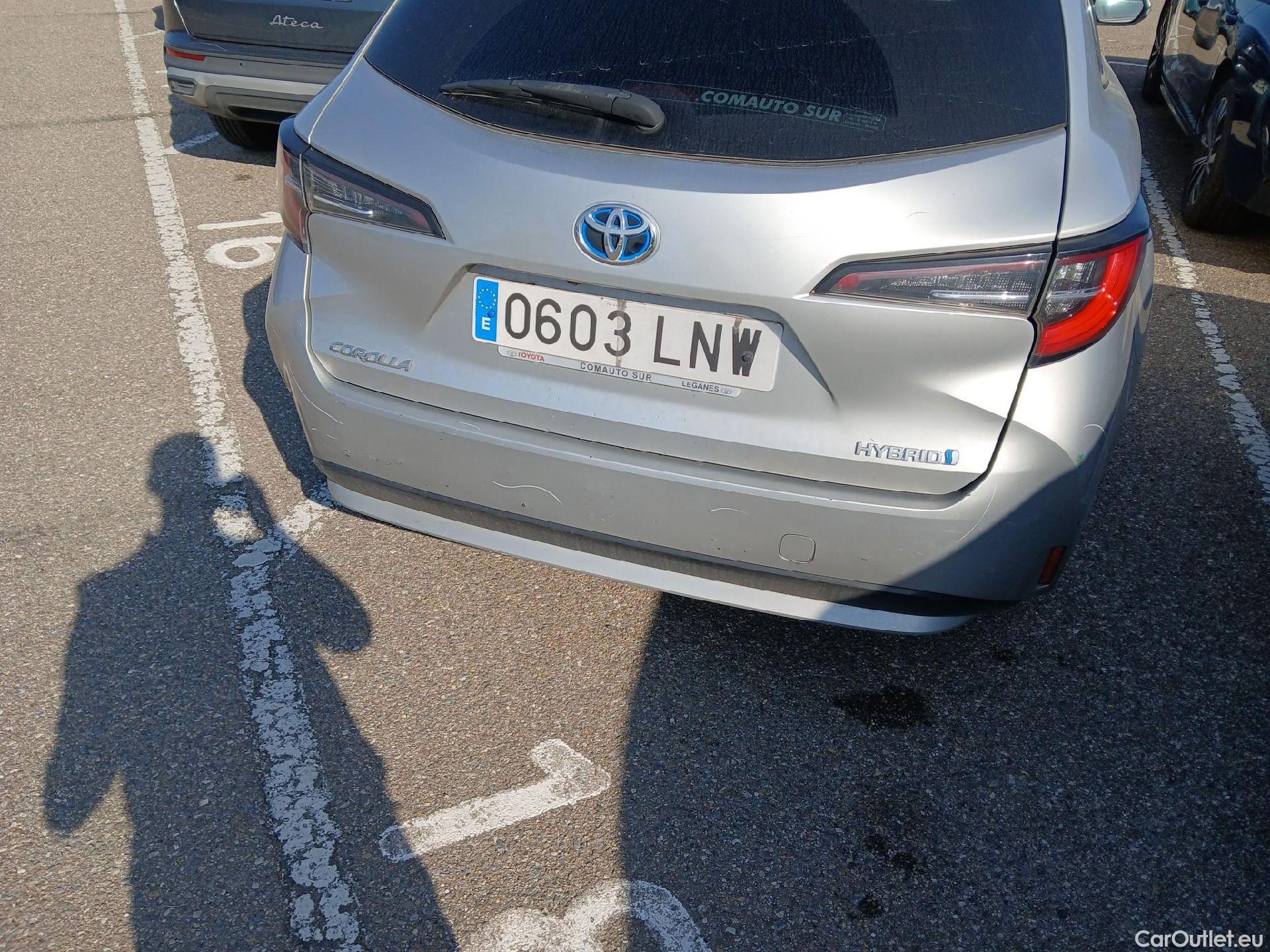  Toyota  Corolla TOYOTA  / 2019 / 5P / familiar 1.8 125H ACTIVE TECH E-CVT TOU SPORT #17
