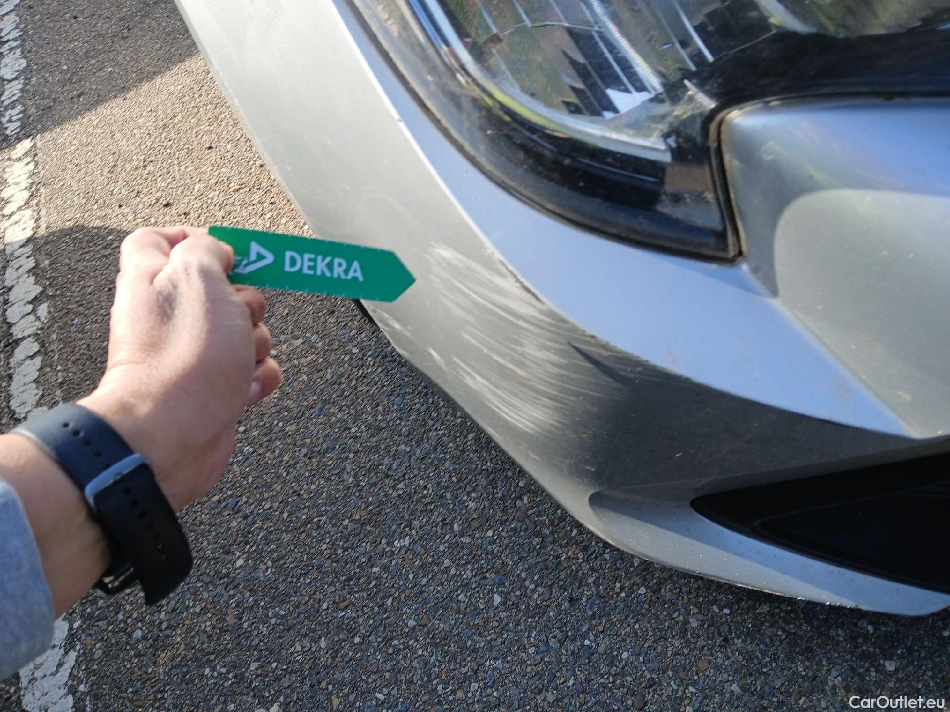  Toyota  Corolla TOYOTA  / 2019 / 5P / familiar 1.8 125H ACTIVE TECH E-CVT TOU SPORT #10