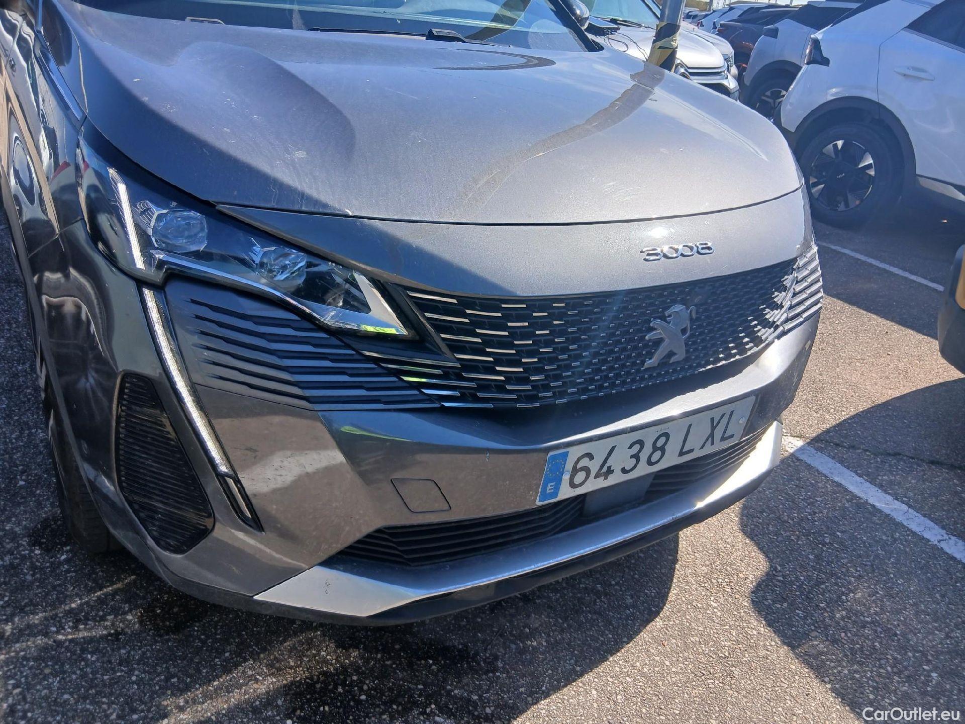  Peugeot  3008 PEUGEOT  / 2020 / 5P / todoterreno 1.2 PureTech 96KW S&S GT Pack EAT8 #3