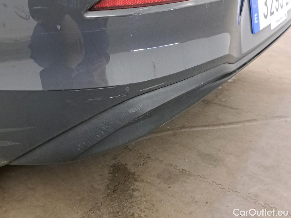  Volkswagen  Golf  VOLKSWAGEN / 2020 / 5P / berlina con portón Life 1.0 eTSI 81kW (110CV) DSG #46