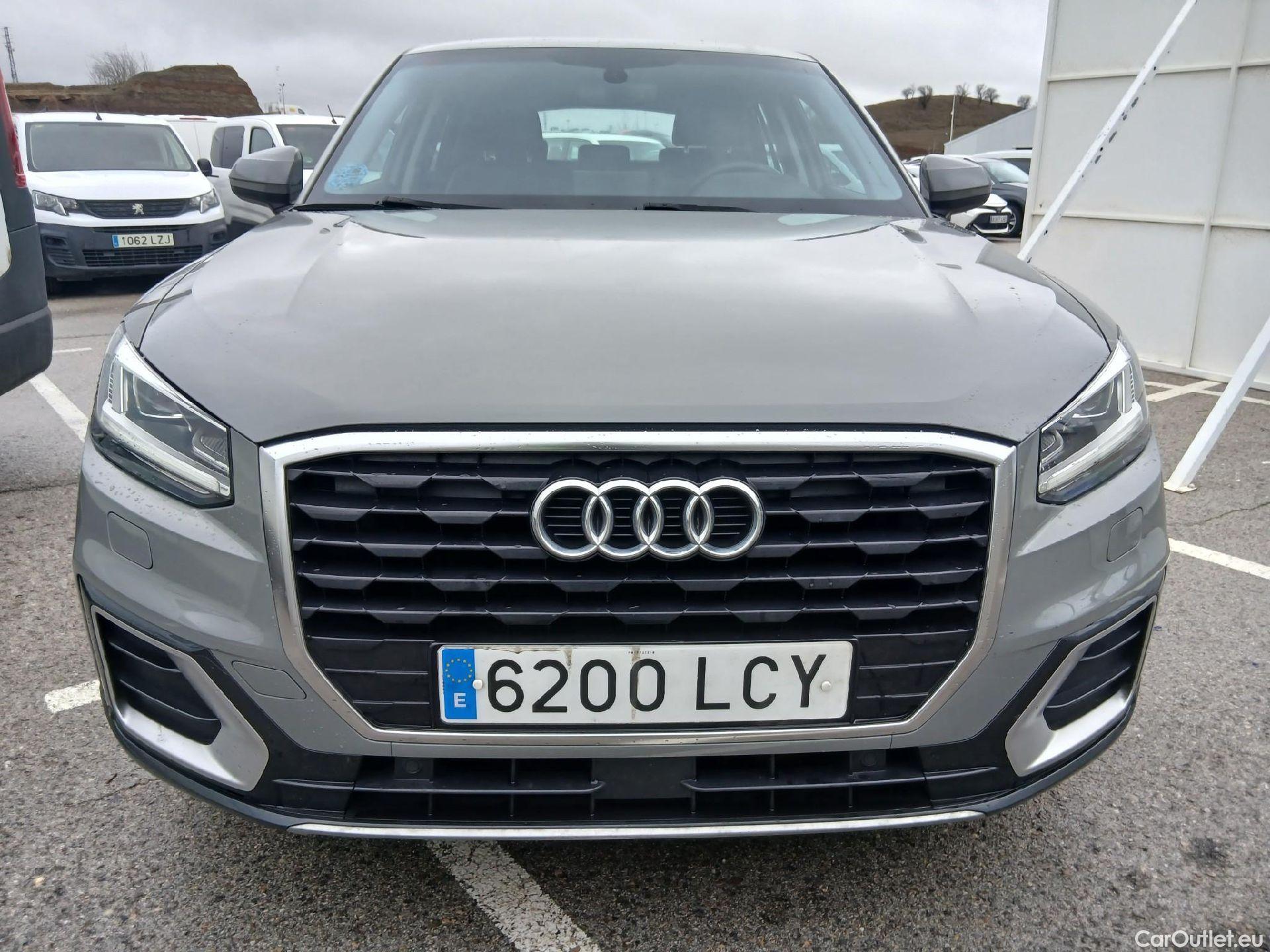  Audi  Q2 AUDI  / 2016 / 5P / todoterreno Design 30 TFSI 85kW (116CV) #4