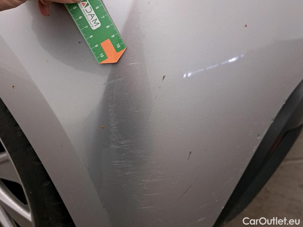  Toyota  Yaris TOYOTA  / 2020 / 5P / berlina con portón 1.5 120H Active Tech #22