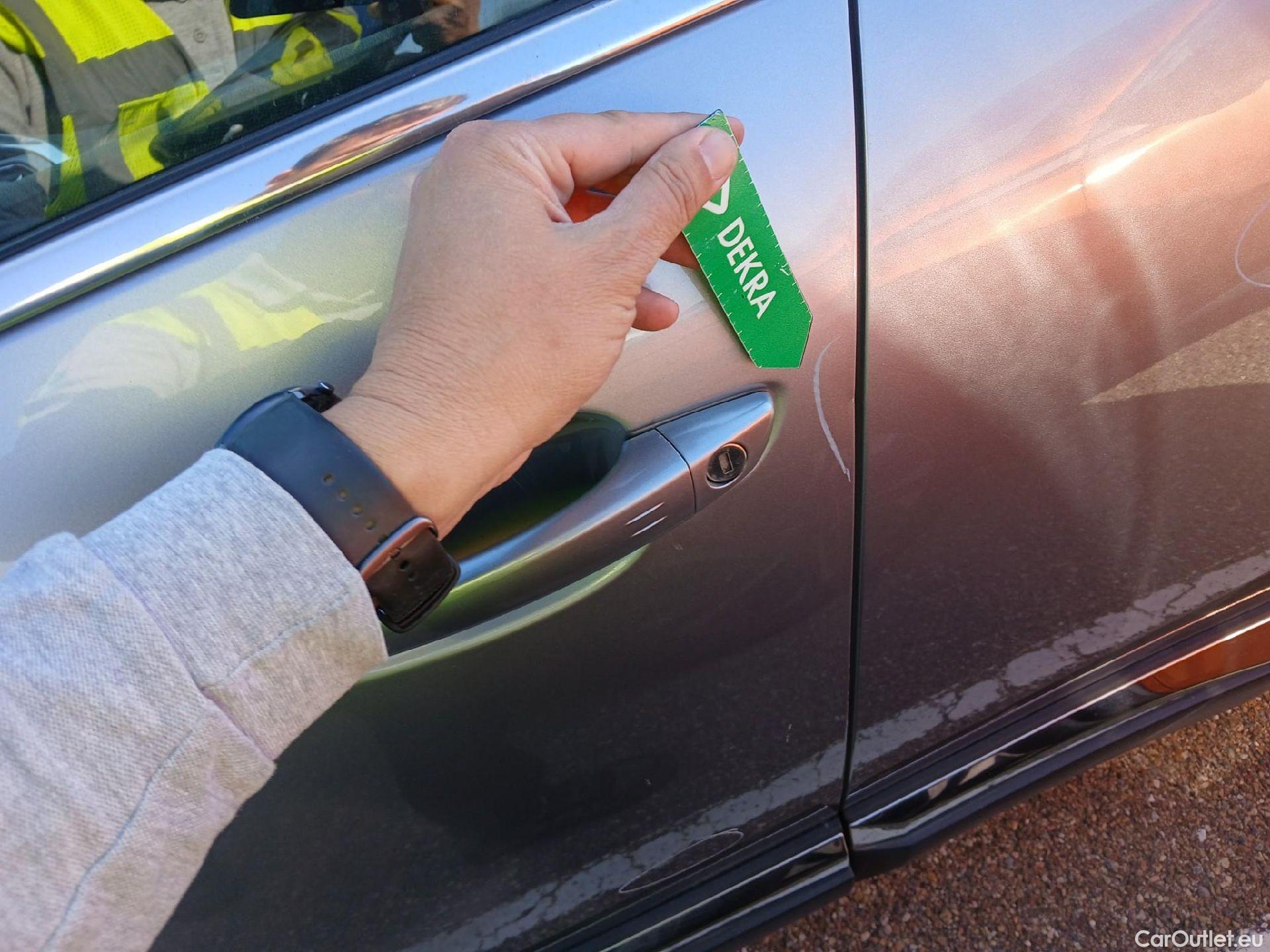  Peugeot  3008 PEUGEOT  / 2020 / 5P / todoterreno 1.5 BlueHDi 96kW S&S GT EAT8 #3