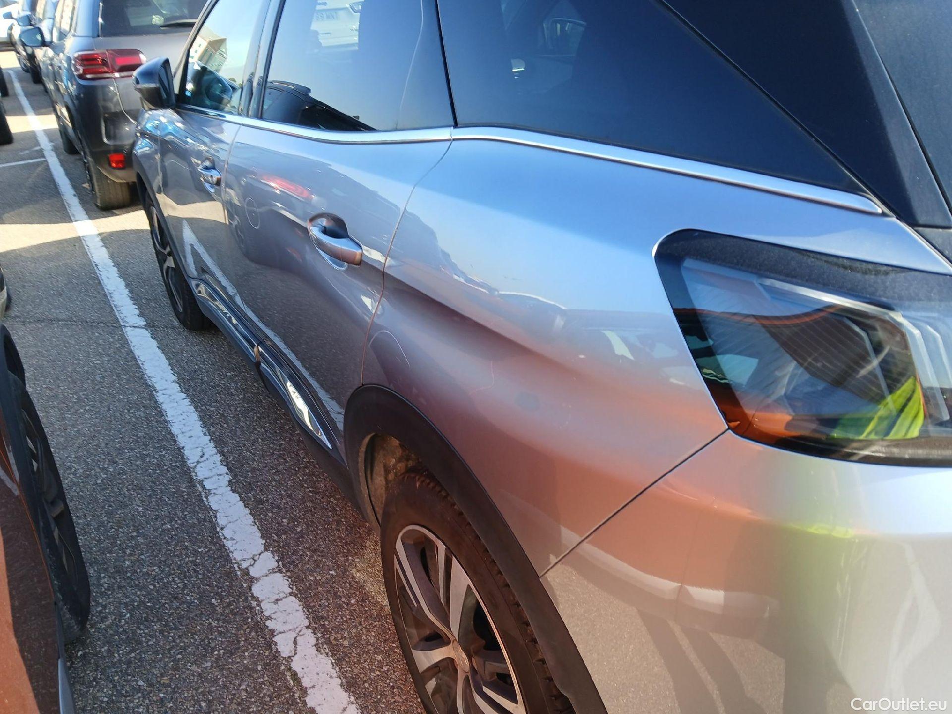  Peugeot  3008 PEUGEOT  / 2020 / 5P / todoterreno 1.5 BlueHDi 96kW S&S GT EAT8 #7