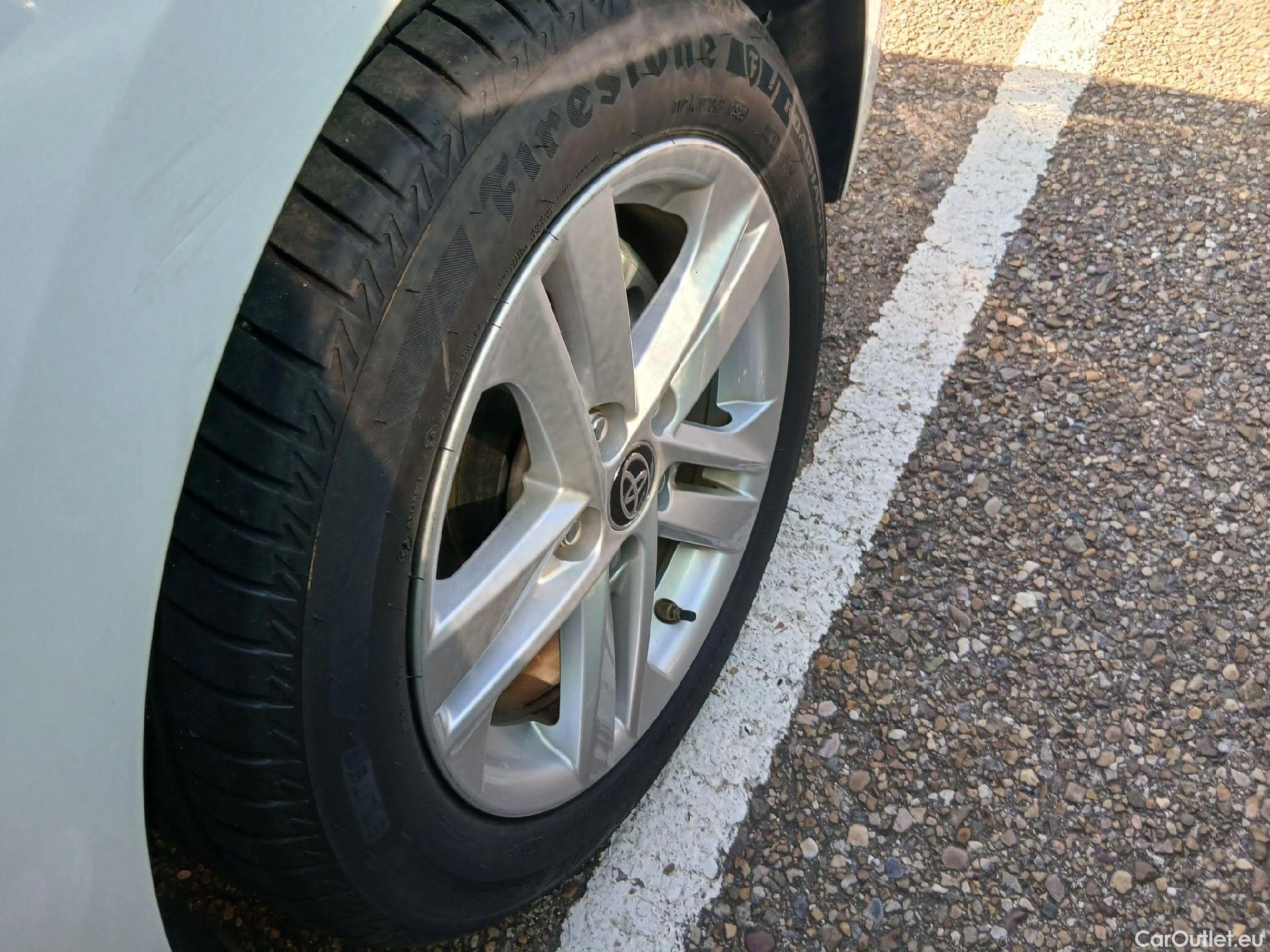  Toyota  Corolla TOYOTA  1.8 125H ACTIVE TECH E-CVT #8