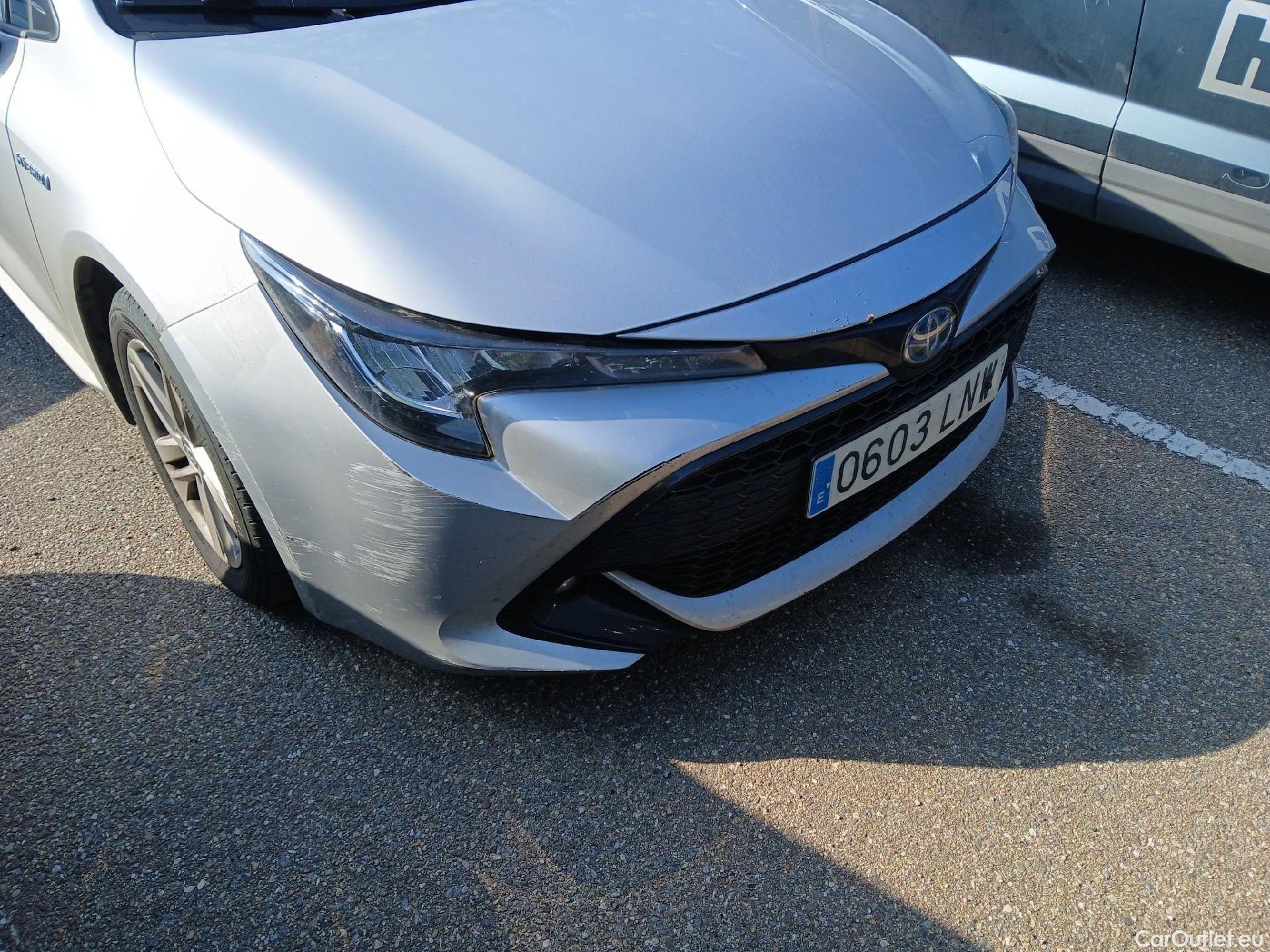  Toyota  Corolla TOYOTA  / 2019 / 5P / familiar 1.8 125H ACTIVE TECH E-CVT TOU SPORT #9