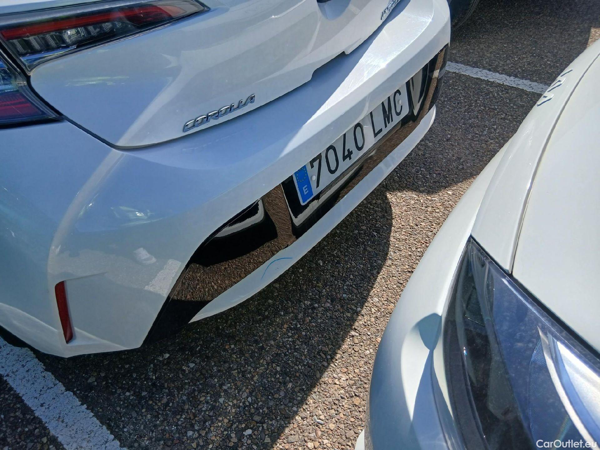  Toyota  Corolla TOYOTA  1.8 125H ACTIVE TECH E-CVT #9