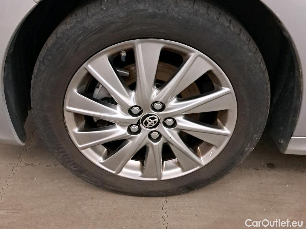  Toyota  Yaris TOYOTA  / 2020 / 5P / berlina con portón 1.5 120H Active Tech #8