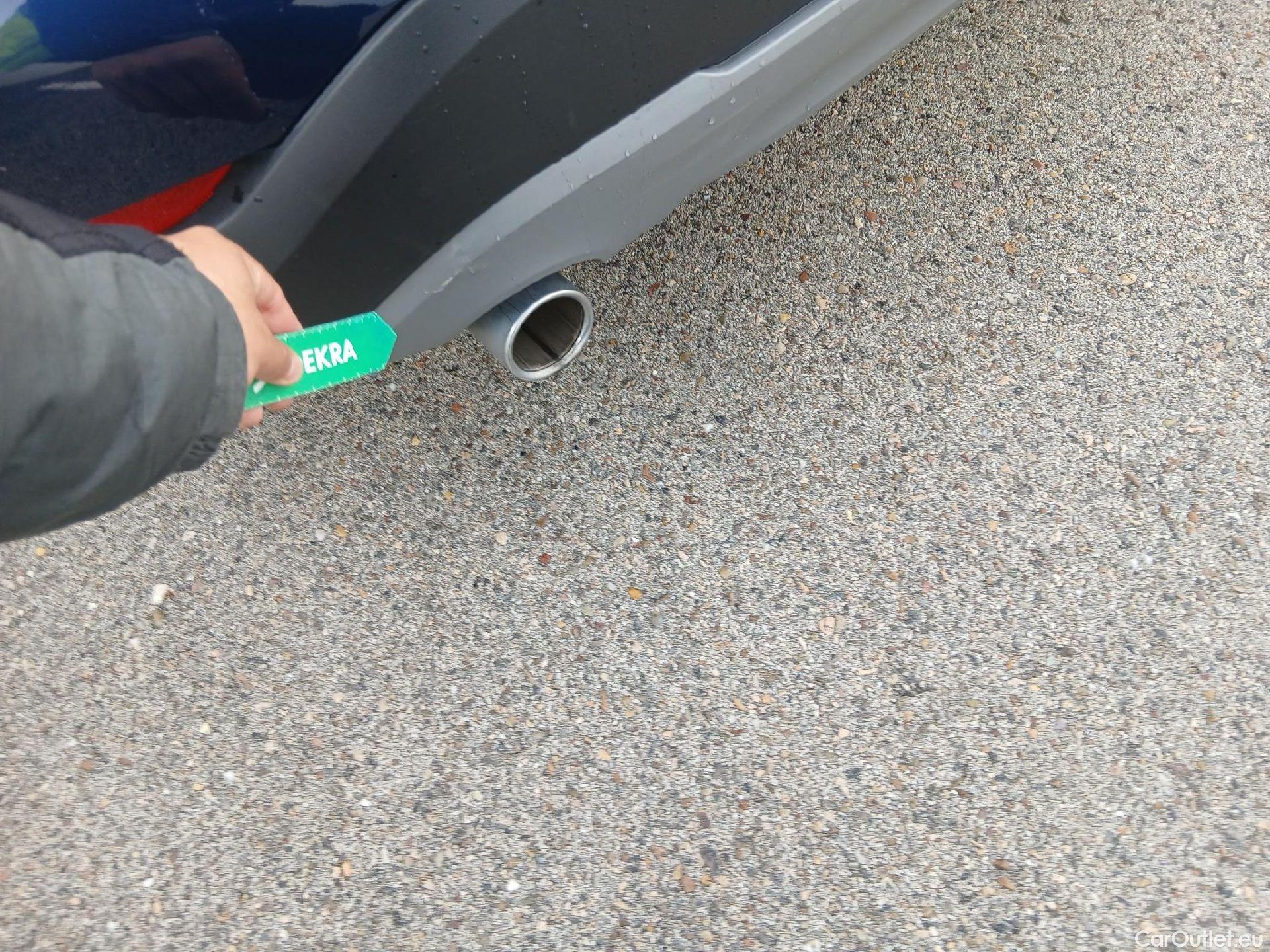  Bmw  X1 BMW  / 2015 / 5P / todoterreno sDrive18dA Business (AC) #18