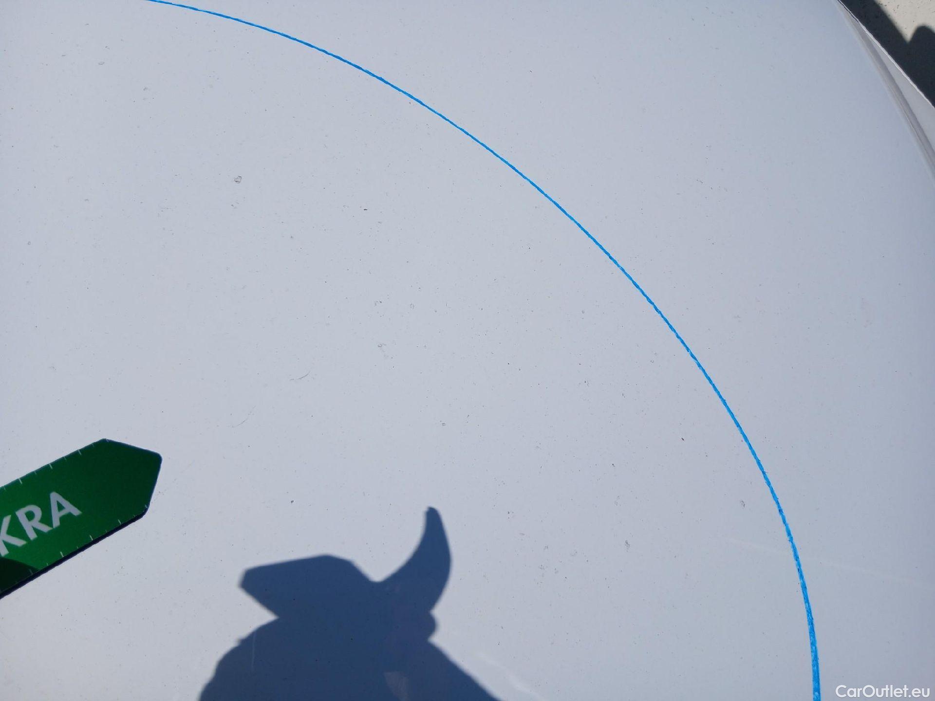  Hyundai   Ioniq HYUNDAI / 2016 / 5P / berlina con portón 1.6 GDI HEV Klass DCT #13