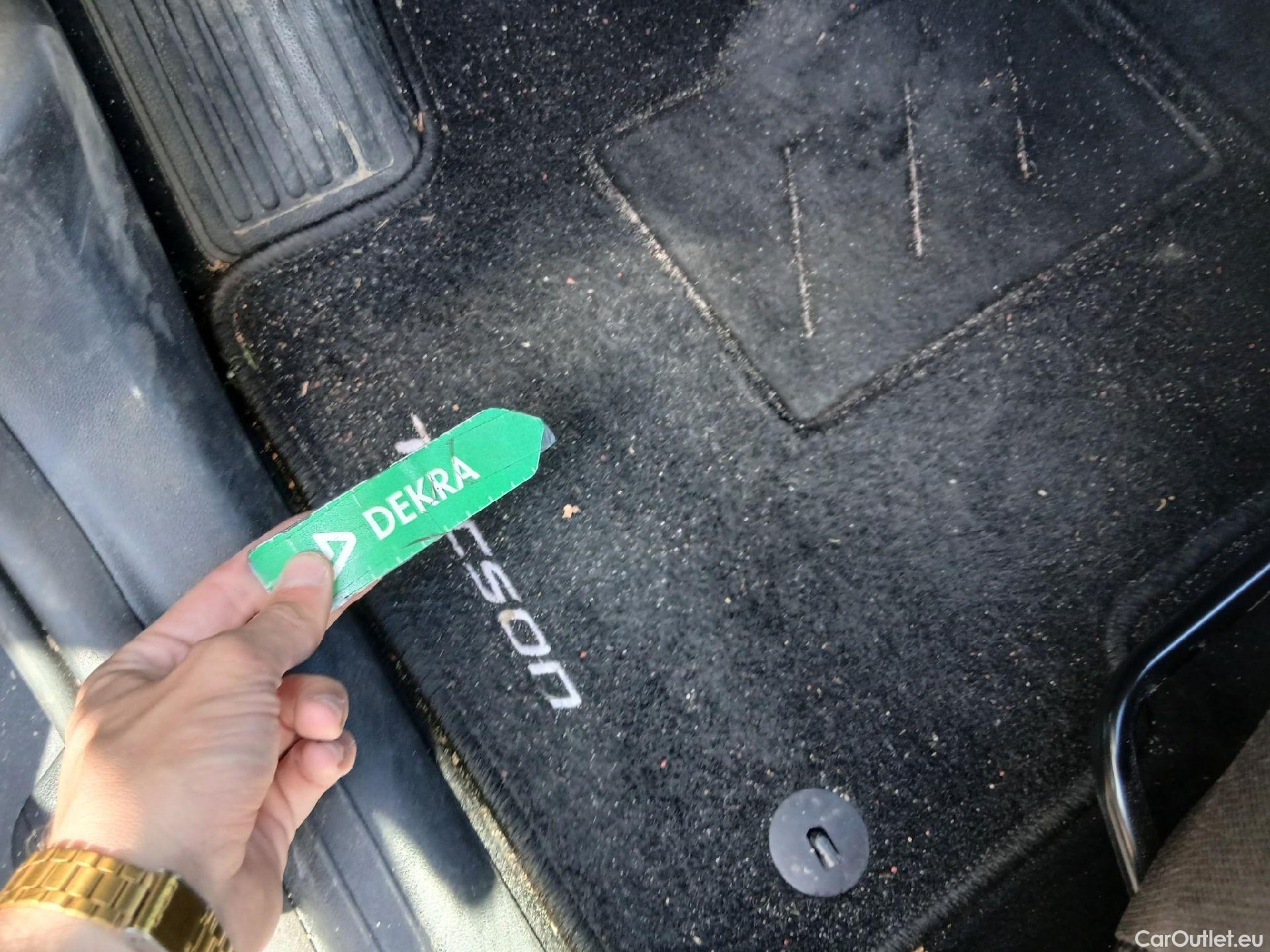  Hyundai  Tucson HYUNDAI  / 2024 / 5P / todoterreno 1.6T 158kW (215CV) HEV AT Klass #12