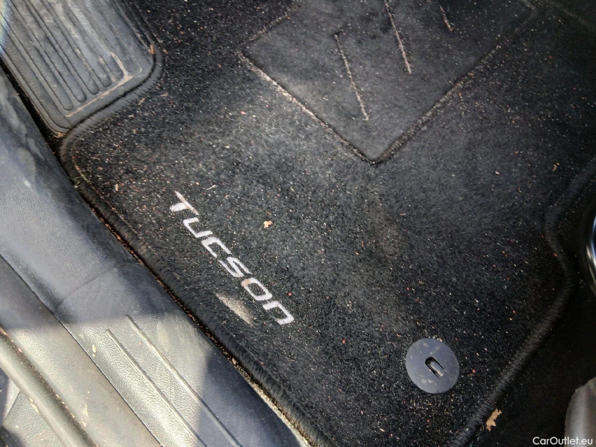  Hyundai  Tucson HYUNDAI  / 2024 / 5P / todoterreno 1.6T 158kW (215CV) HEV AT Klass #11