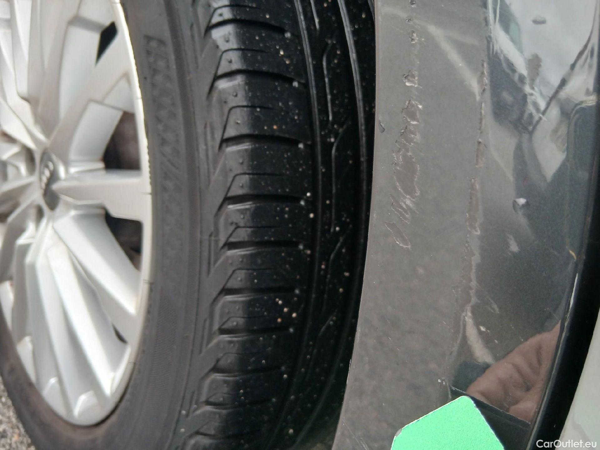  Audi  Q2 AUDI  / 2016 / 5P / todoterreno Design 30 TFSI 85kW (116CV) #46