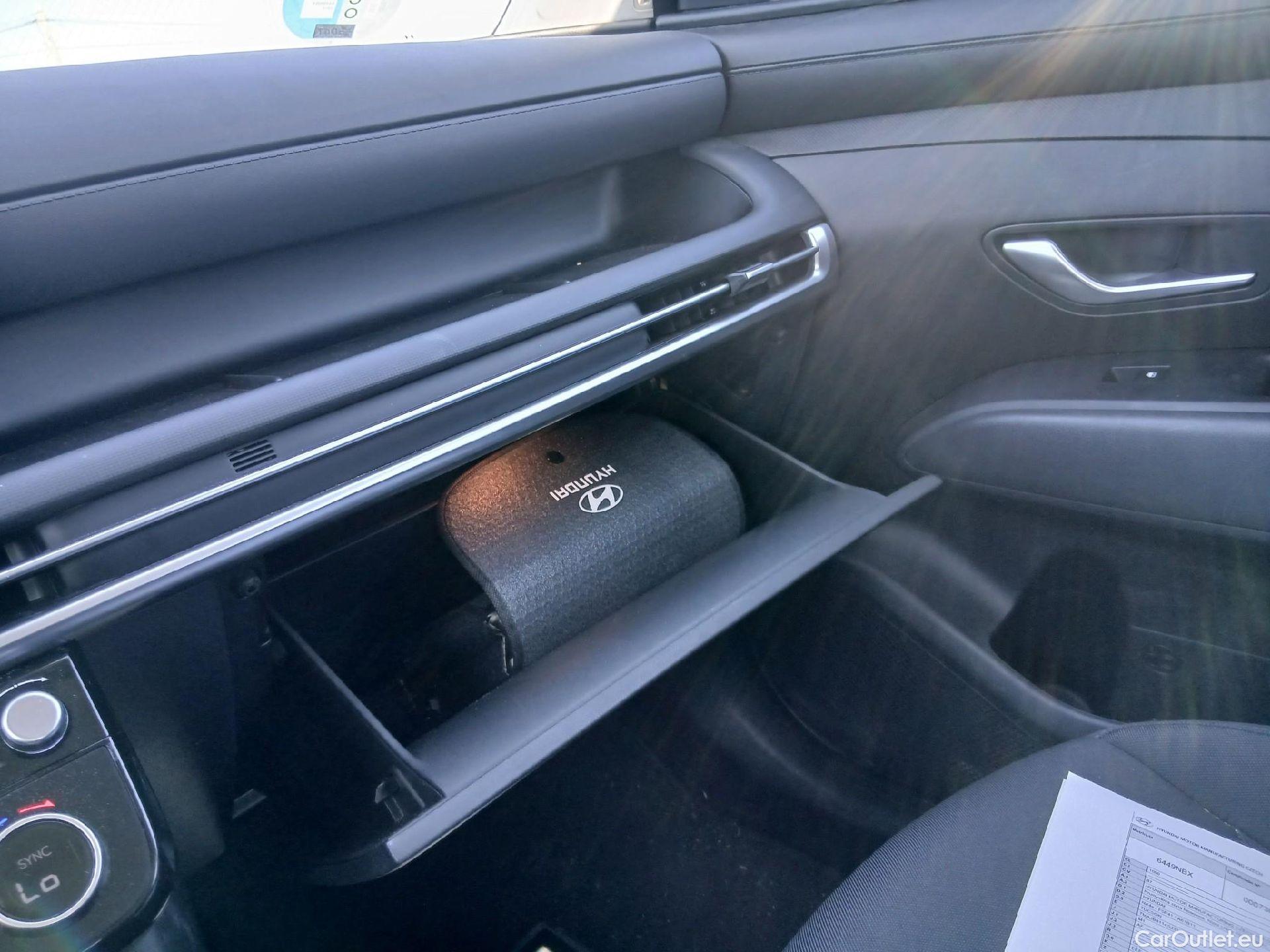  Hyundai  Tucson HYUNDAI  / 2024 / 5P / todoterreno 1.6T 158kW (215CV) HEV AT Klass #1