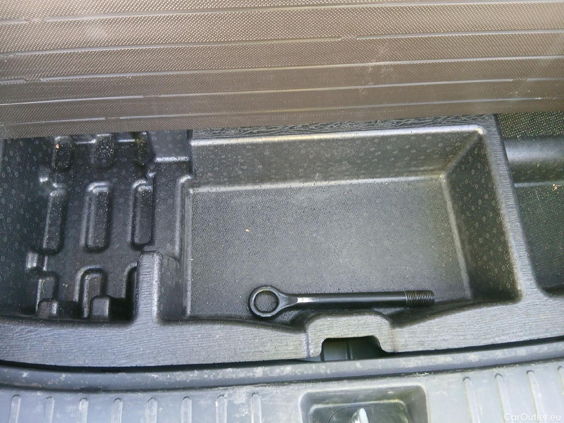  Hyundai  Tucson HYUNDAI  / 2020 / 5P / todoterreno 1.6 CRDI 100kW (136CV) 48V Maxx DCT 4x4 #34