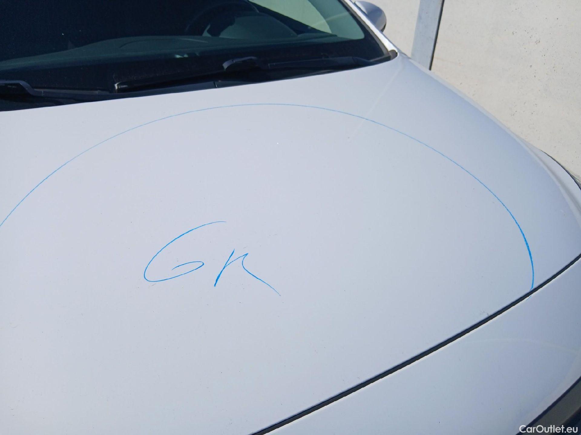  Hyundai   Ioniq HYUNDAI / 2016 / 5P / berlina con portón 1.6 GDI HEV Klass DCT #14