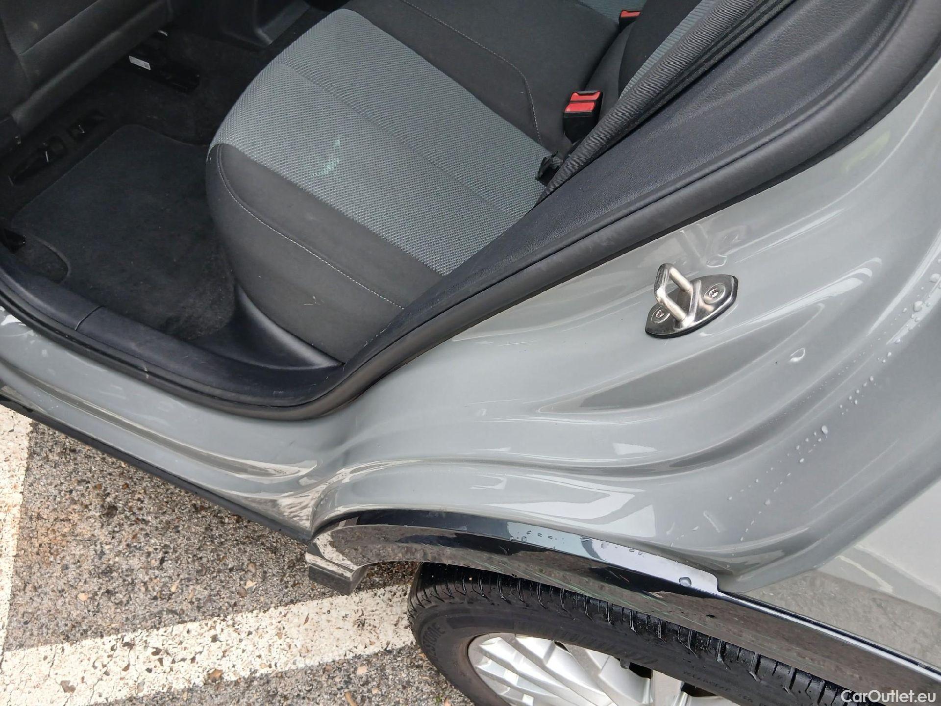  Audi  Q2 AUDI  / 2016 / 5P / todoterreno Design 30 TFSI 85kW (116CV) #30