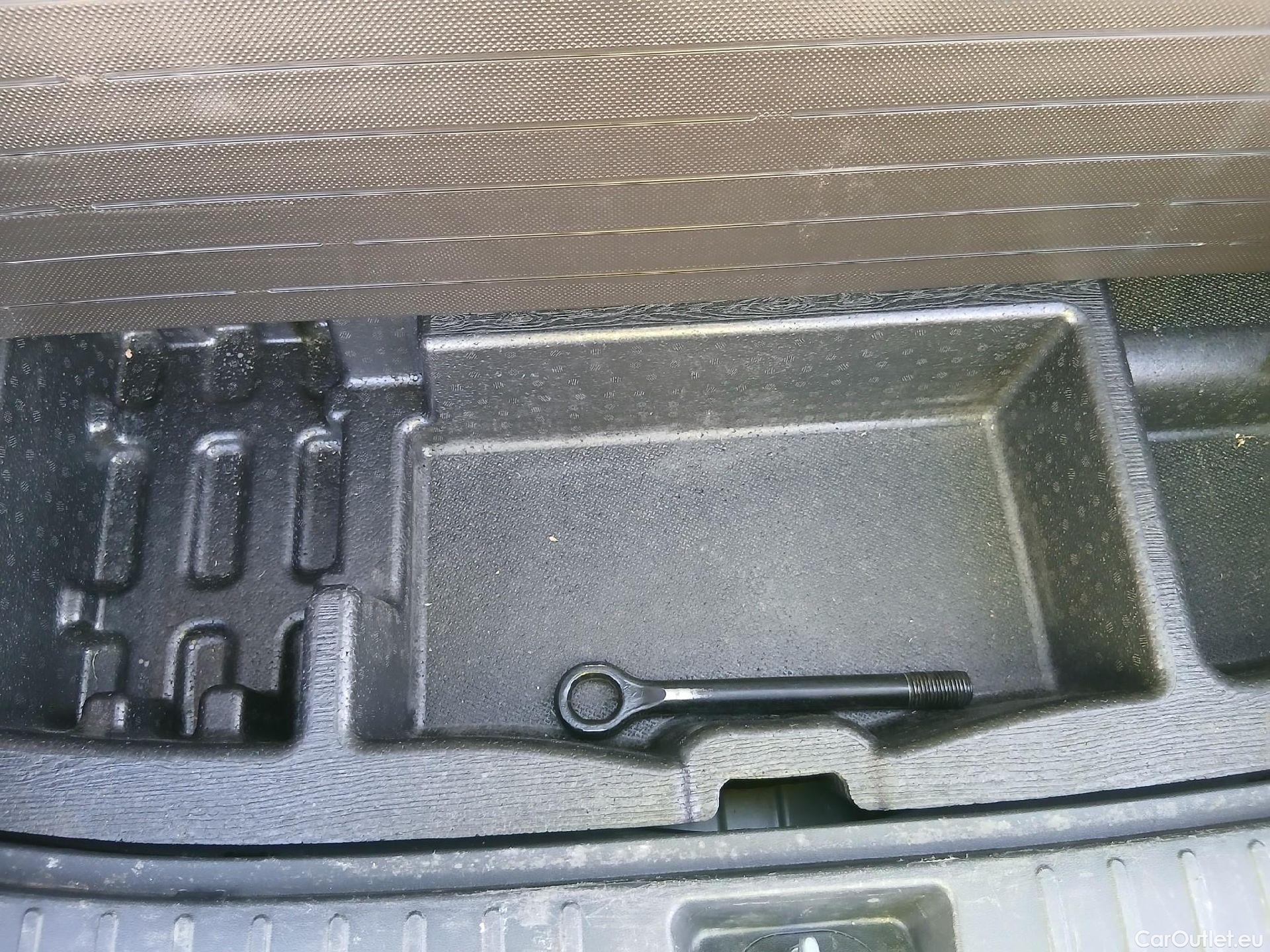  Hyundai  Tucson HYUNDAI  / 2020 / 5P / todoterreno 1.6 CRDI 100kW (136CV) 48V Maxx DCT 4x4 #33