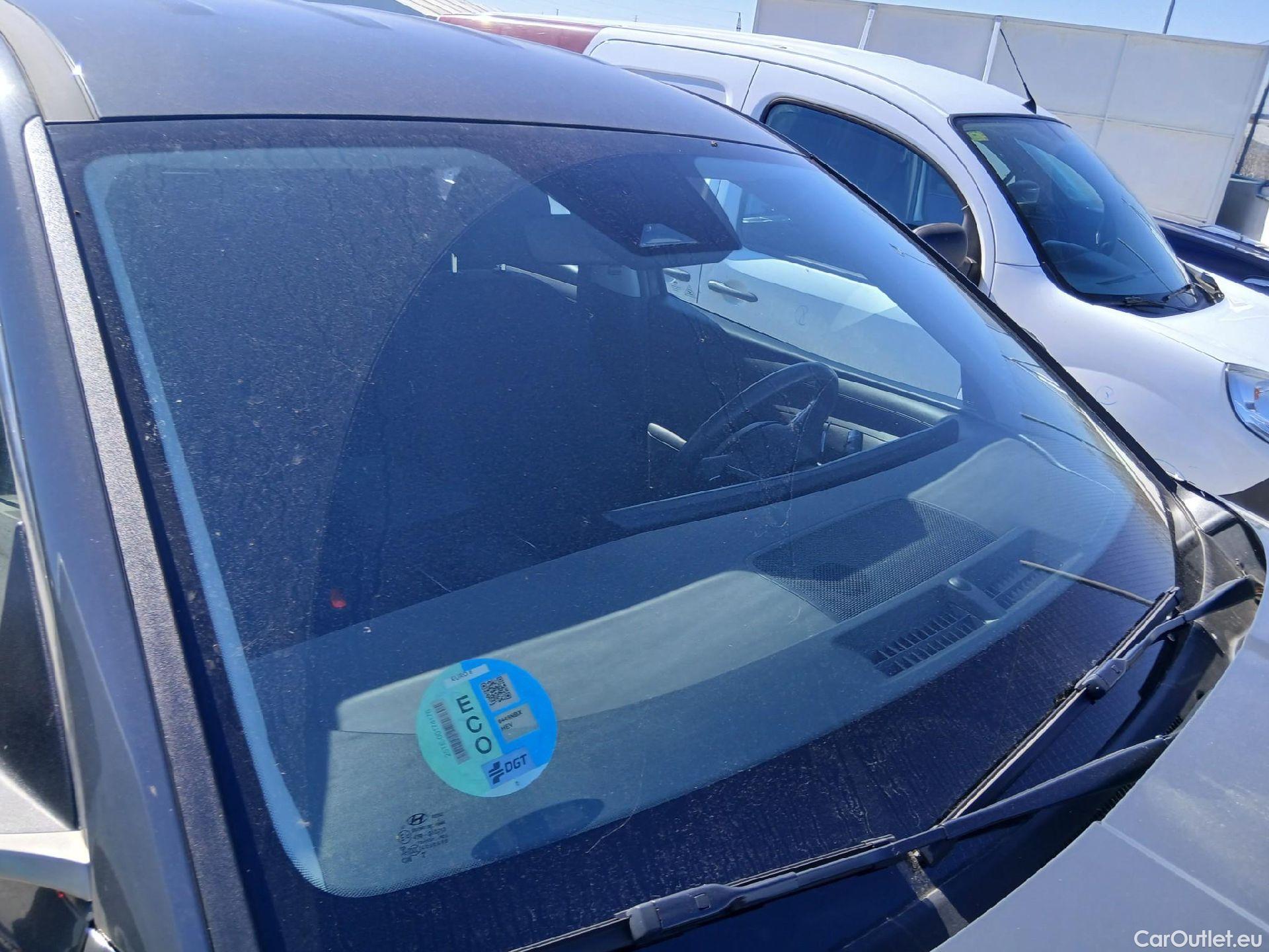  Hyundai  Tucson HYUNDAI  / 2024 / 5P / todoterreno 1.6T 158kW (215CV) HEV AT Klass #2