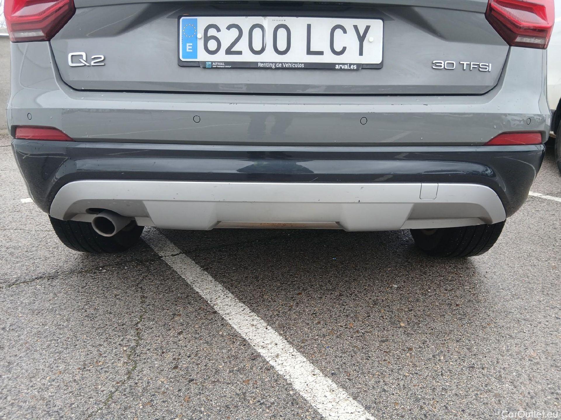  Audi  Q2 AUDI  / 2016 / 5P / todoterreno Design 30 TFSI 85kW (116CV) #39