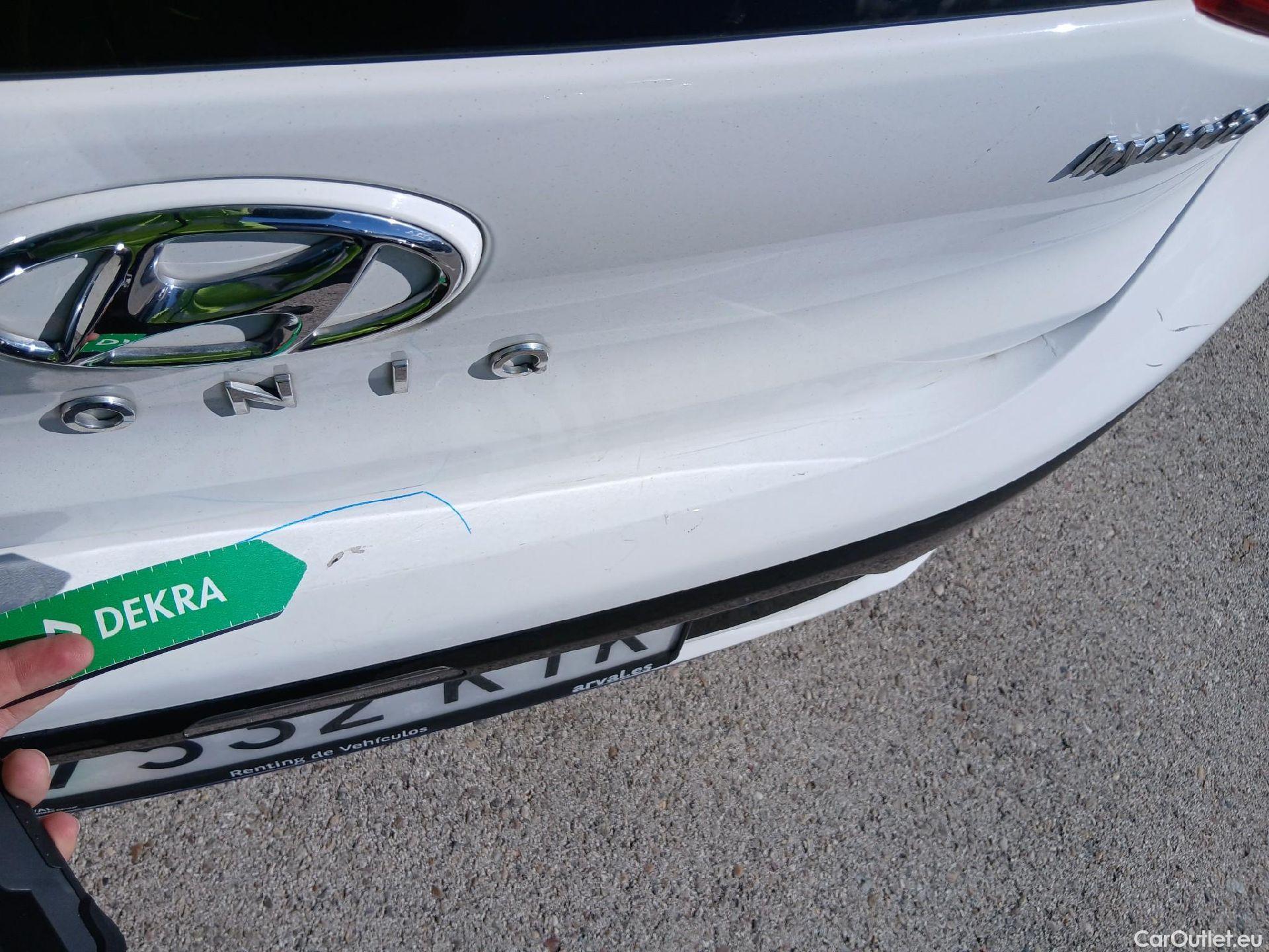  Hyundai   Ioniq HYUNDAI / 2016 / 5P / berlina con portón 1.6 GDI HEV Klass DCT #29