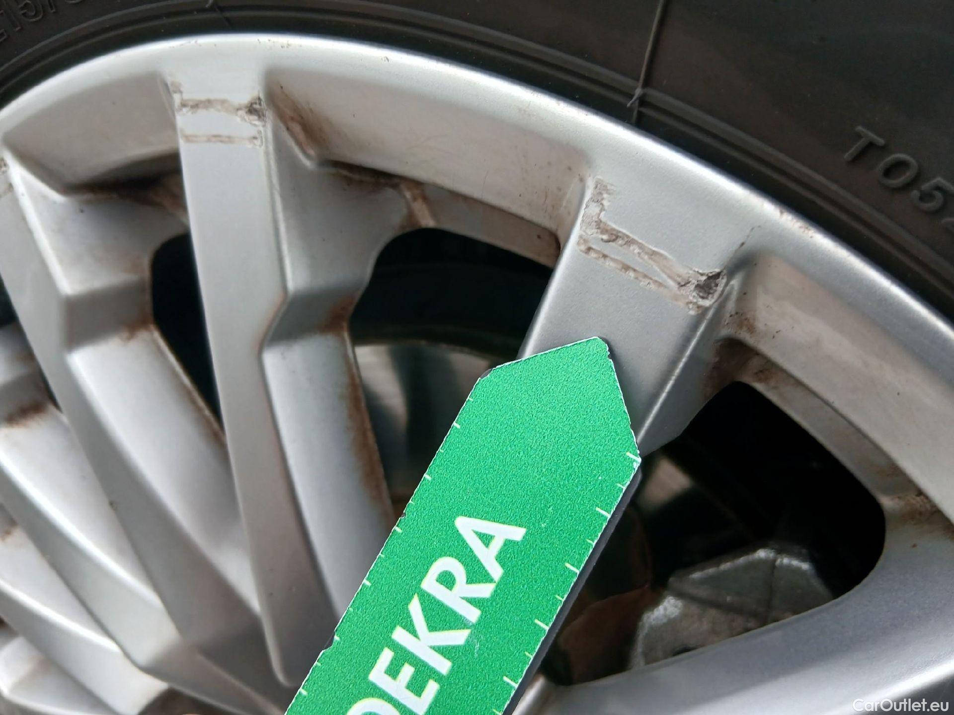  Audi  Q2 AUDI  / 2016 / 5P / todoterreno Design 30 TFSI 85kW (116CV) #57