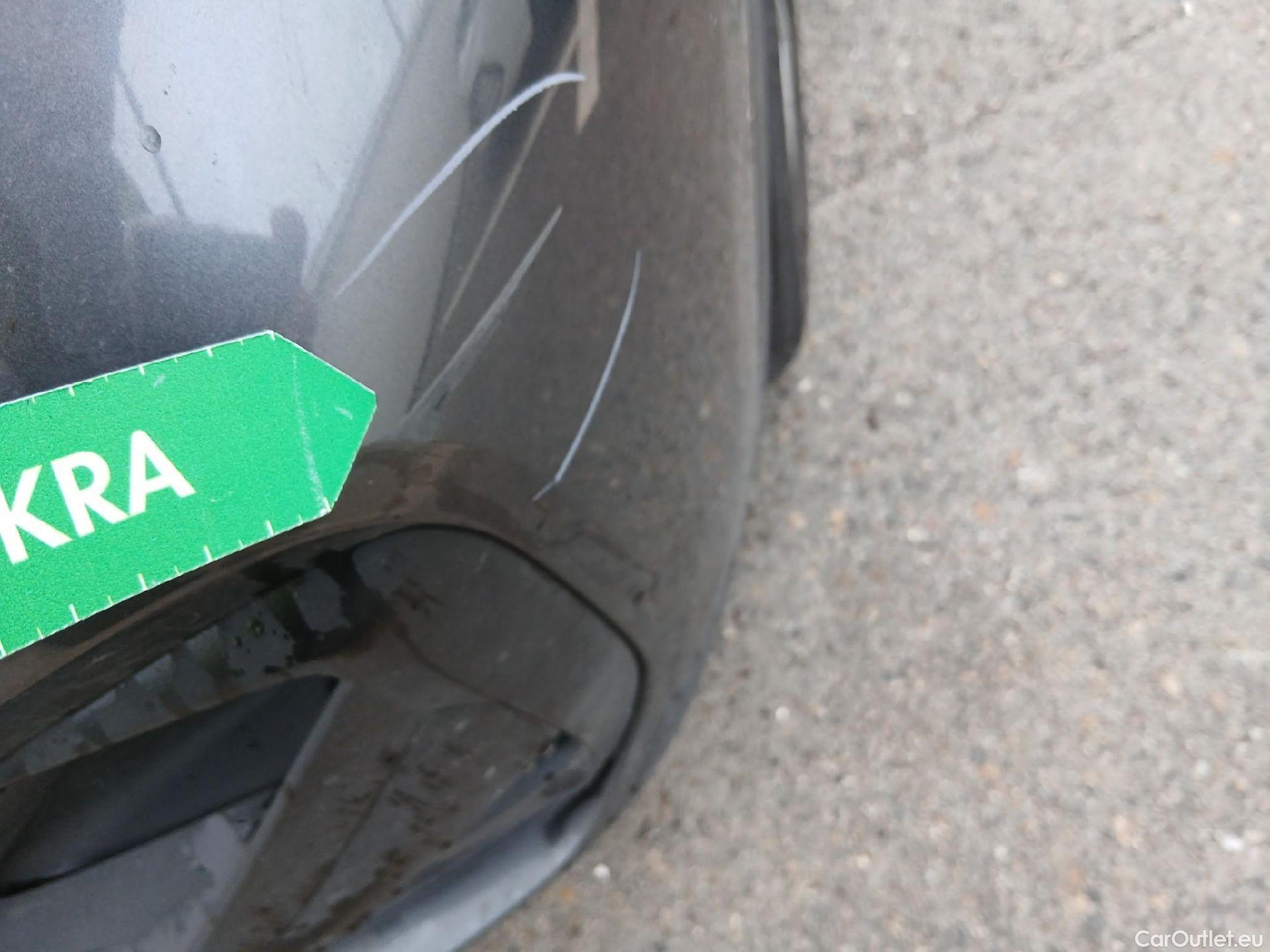  Bmw  X1 BMW  / 2019 / 5P / todoterreno sDrive18d #3