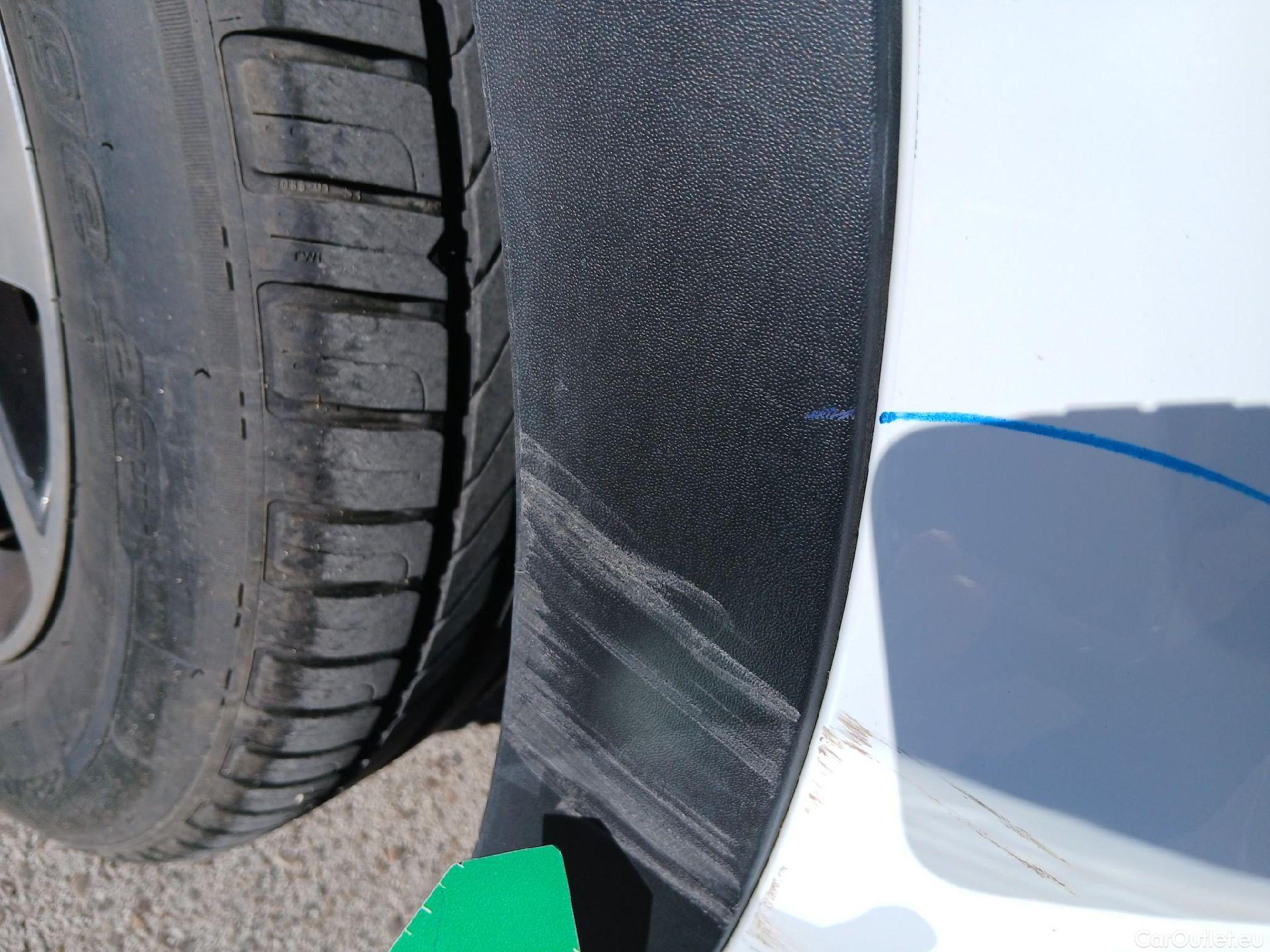  KIA  Sportage KIA  / 2018 / 5P / todoterreno 1.6 MHEV Drive 85kW (115CV) 4x2 #8