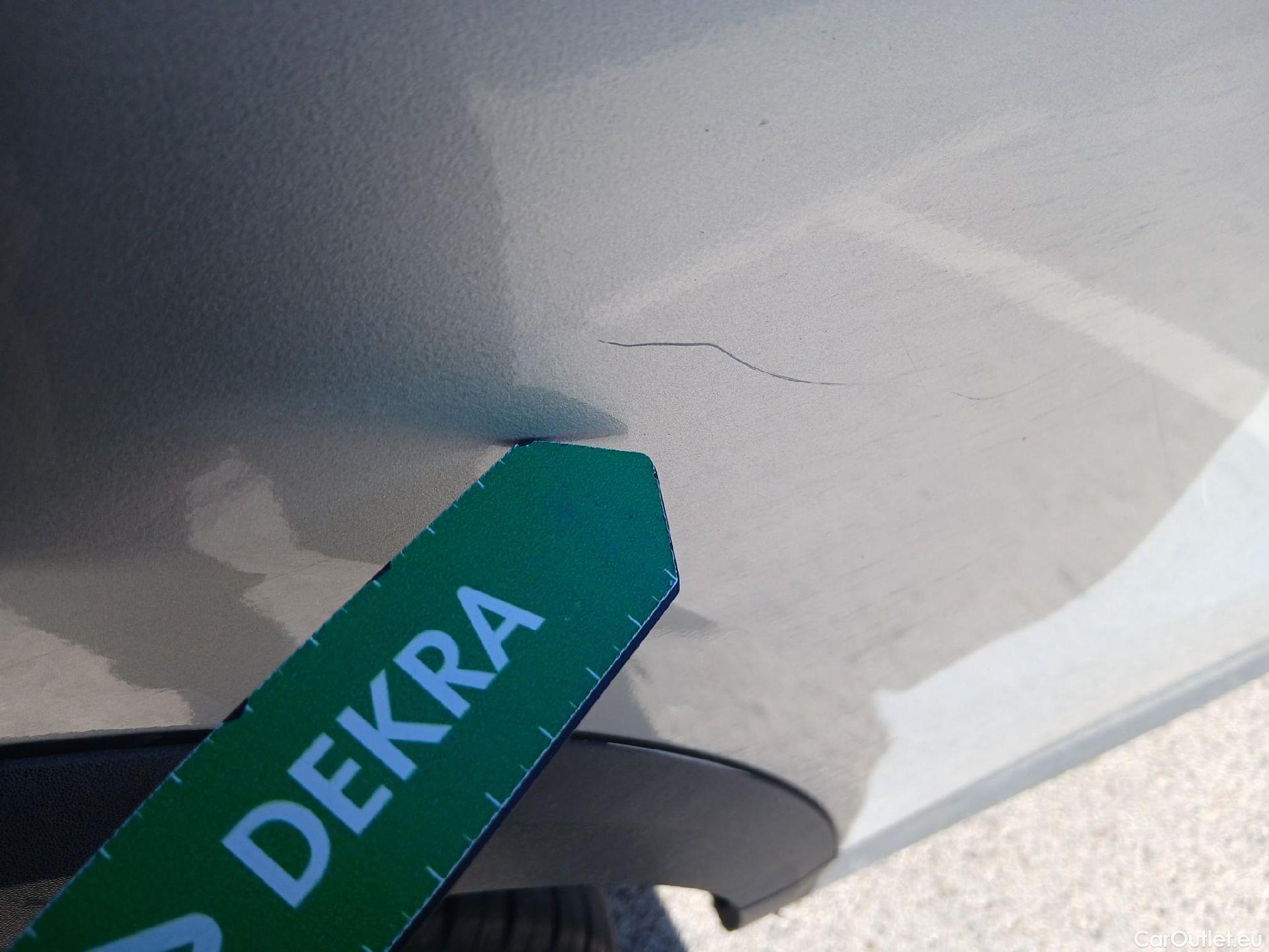  Mercedes  GLA MERCEDES-BENZ  / 2020 / 5P / todoterreno  250 e #48