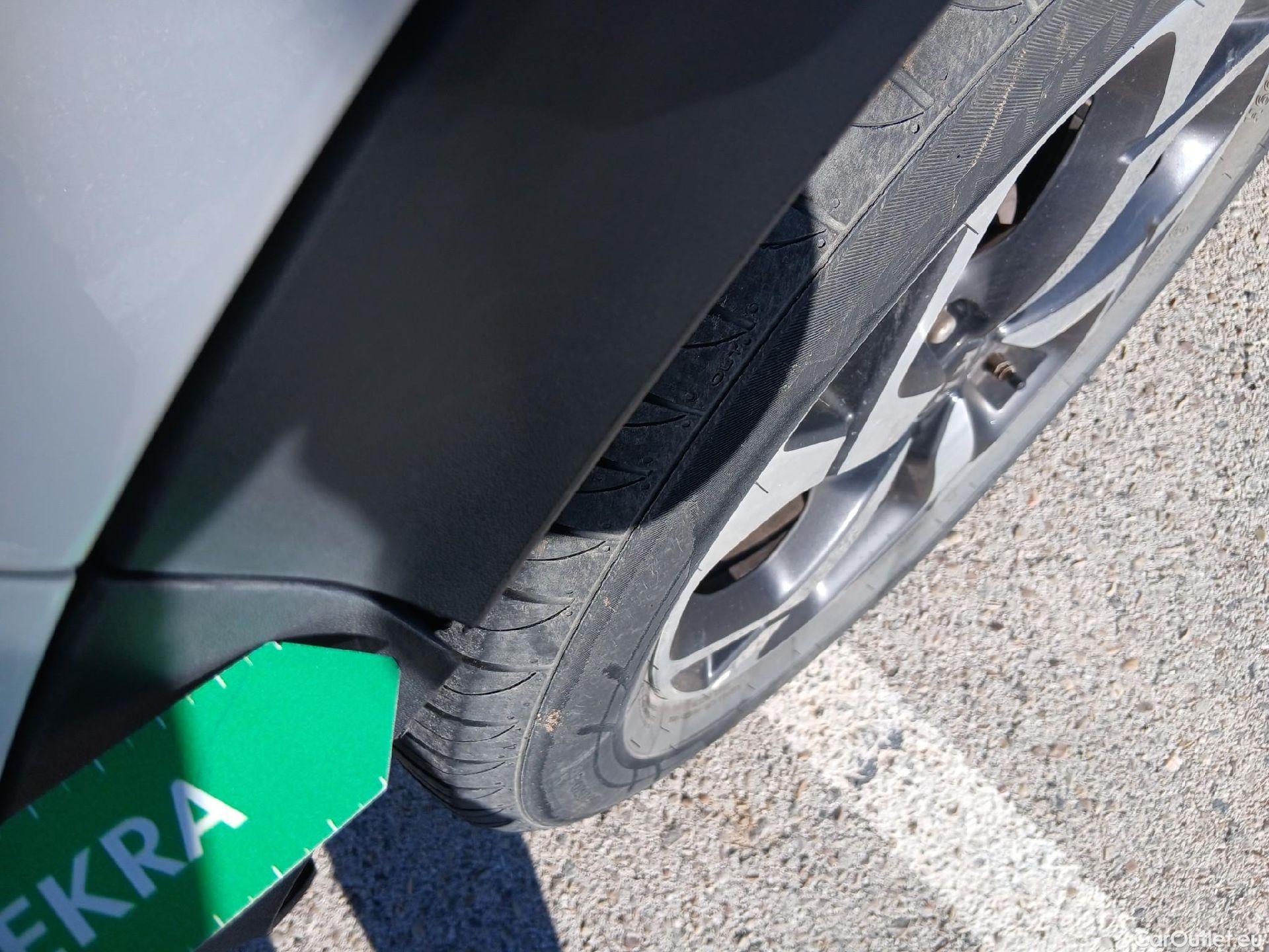  KIA  Sportage KIA  / 2018 / 5P / todoterreno 1.6 MHEV Drive 85kW (115CV) 4x2 #22