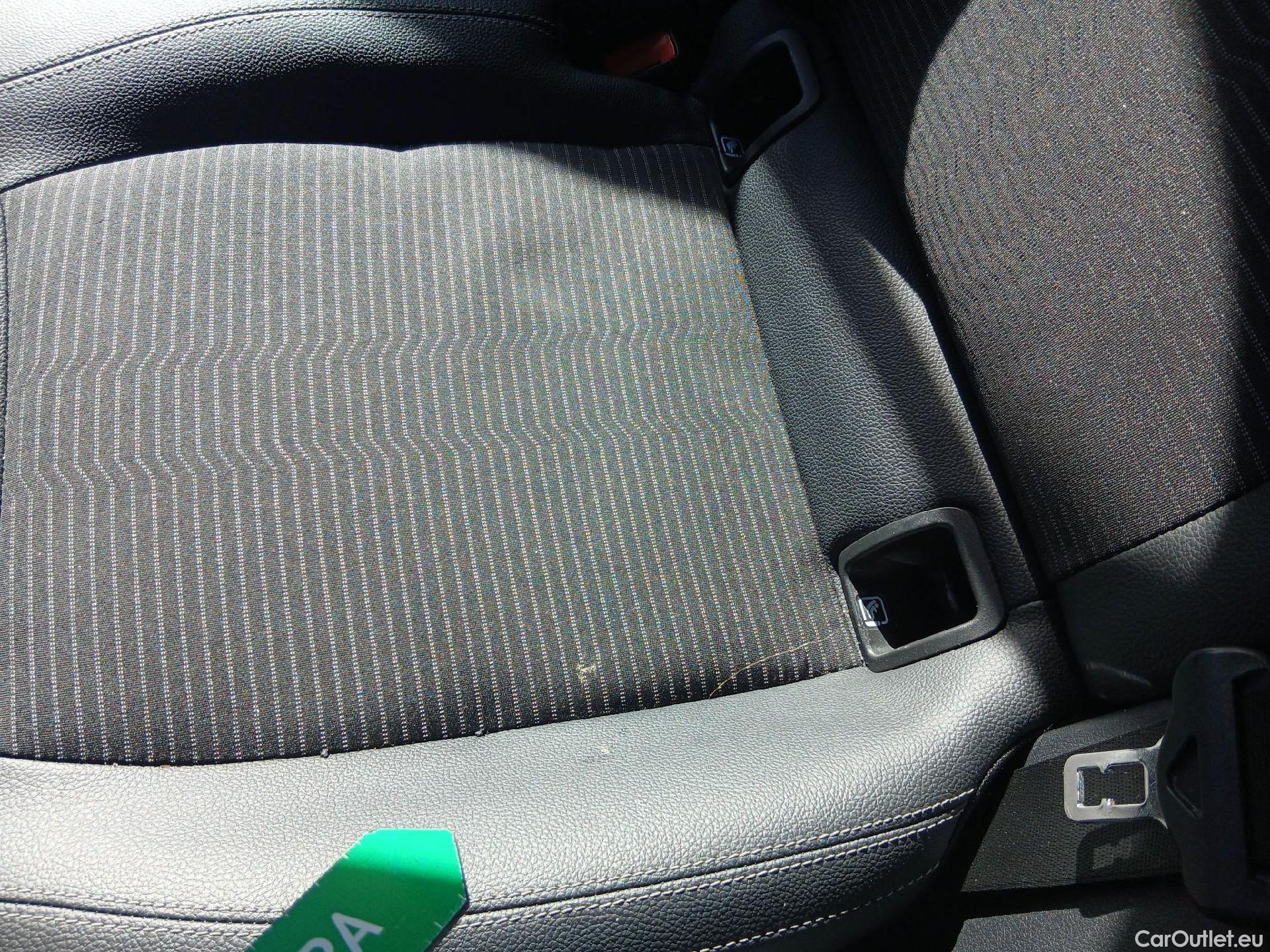  Mercedes  GLA MERCEDES-BENZ  / 2020 / 5P / todoterreno  250 e #18