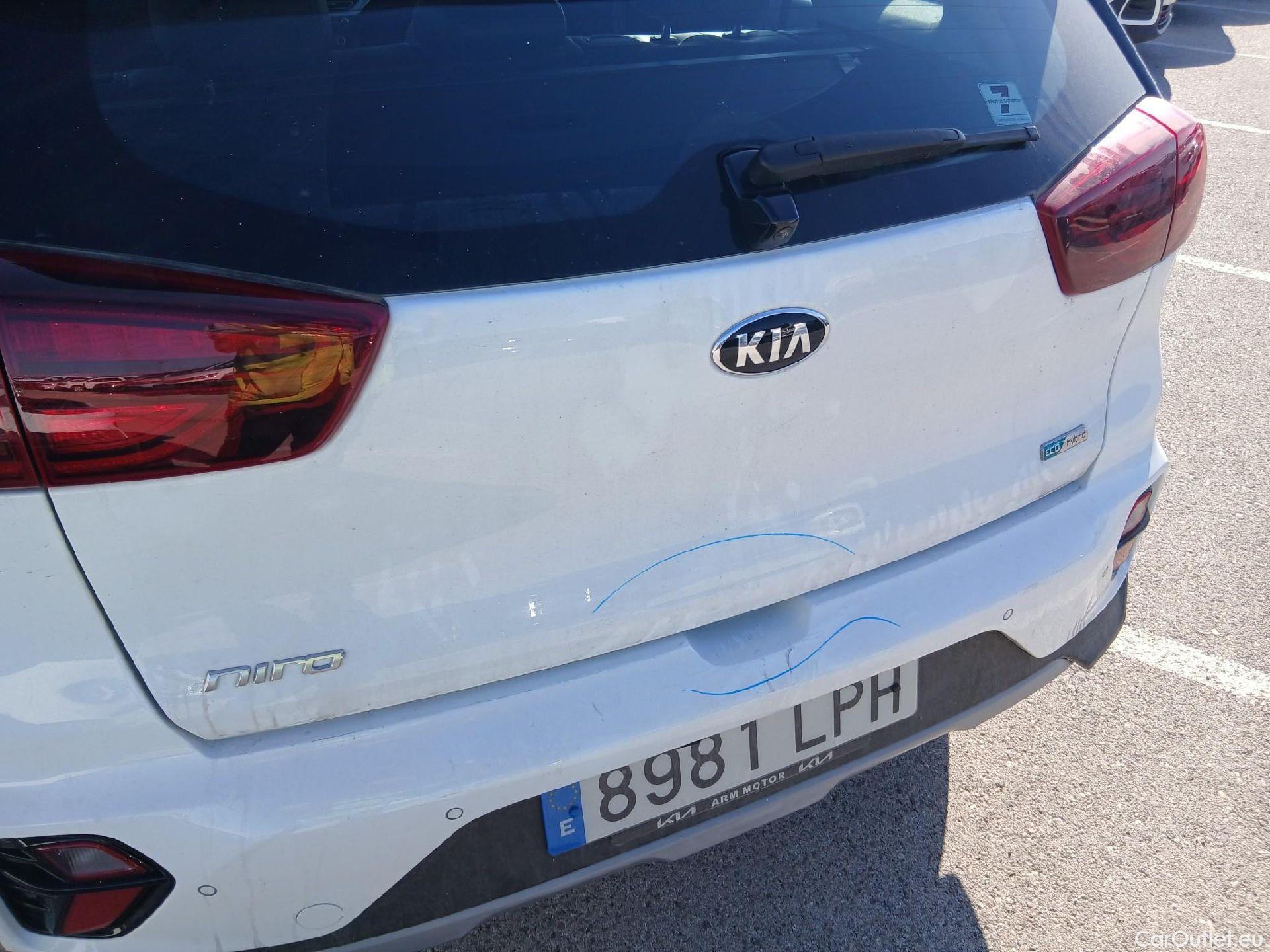  KIA  Niro KIA  / 2019 / 5P / crossover 1.6 GDi HEV 104kW (141CV) Drive #29