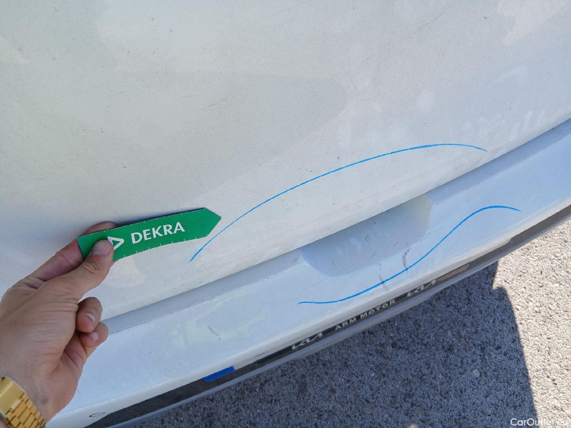  KIA  Niro KIA  / 2019 / 5P / crossover 1.6 GDi HEV 104kW (141CV) Drive #28