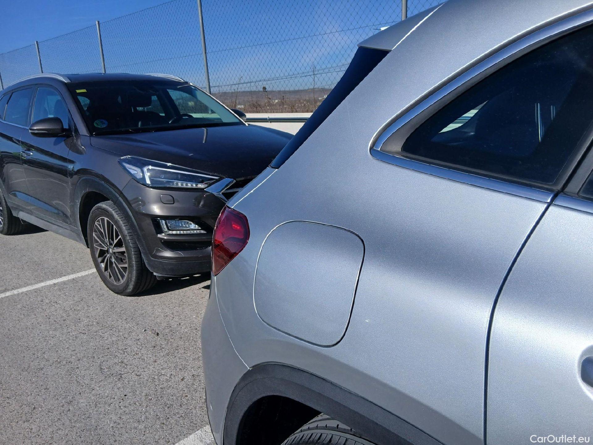  Mercedes  GLA MERCEDES-BENZ  / 2020 / 5P / todoterreno  250 e #47