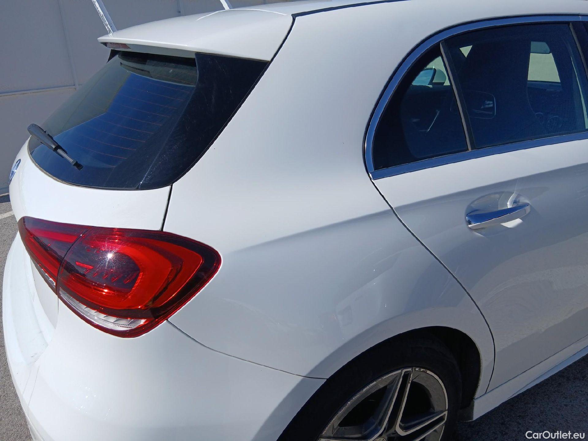  Mercedes  A-Klasse MERCEDES-BENZ Clase A / 2018 / 5P / berlina con portón A 180 d #47