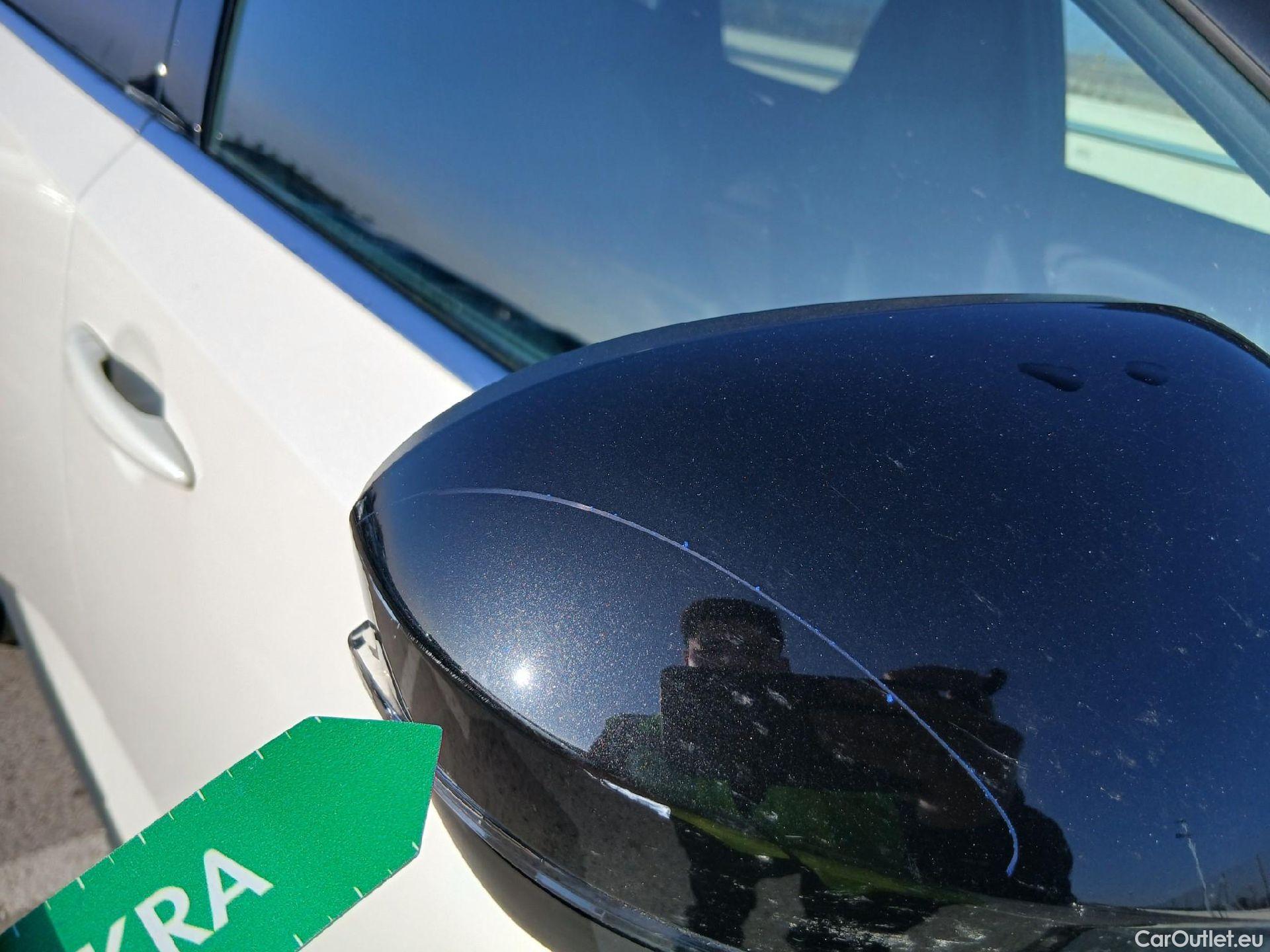  Nissan  Qashqai NISSAN  / 2021 / 5P / todoterreno DIG-T 103kW N-Connecta #8