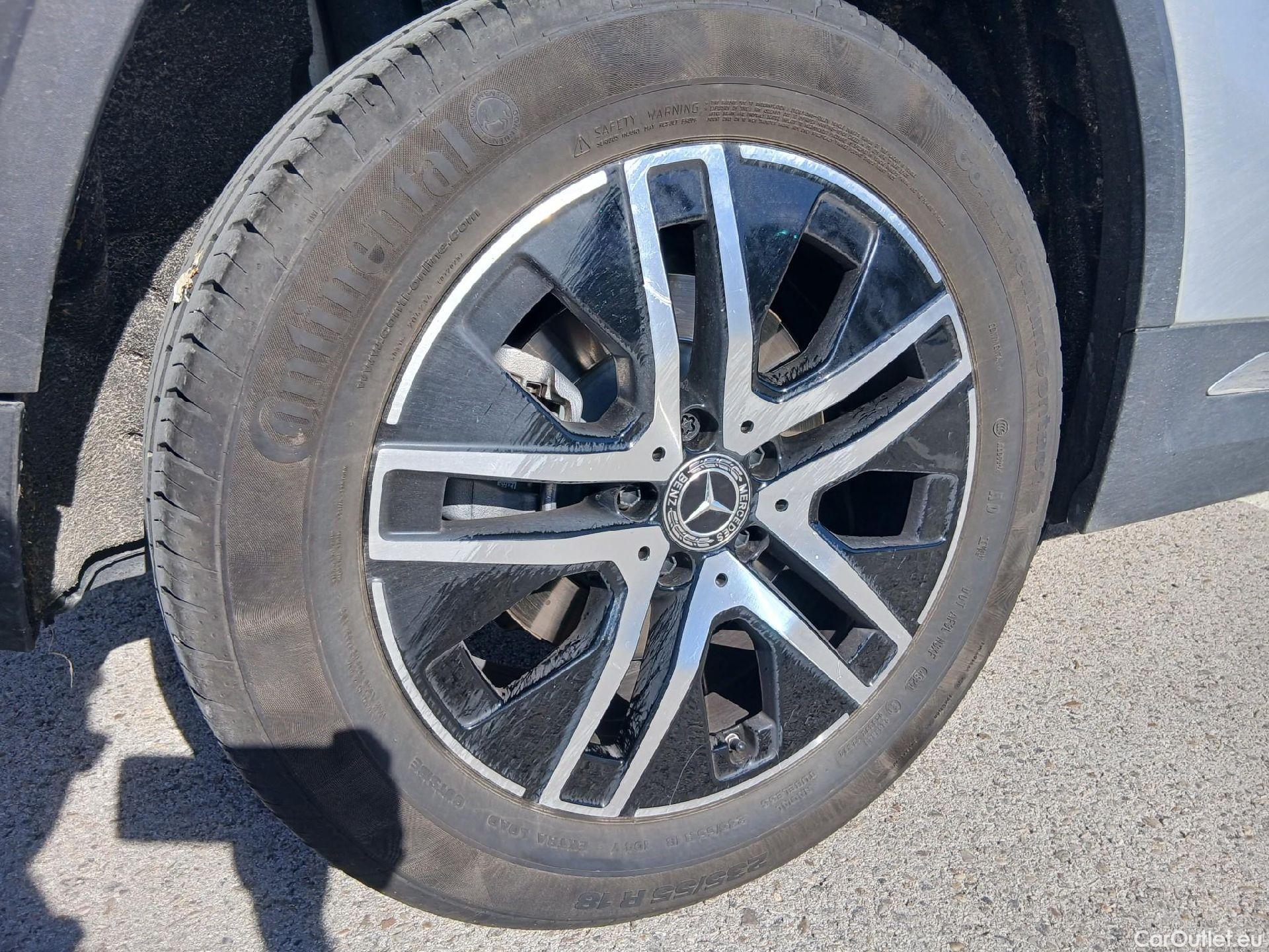  Mercedes  GLA MERCEDES-BENZ  / 2020 / 5P / todoterreno  250 e #45