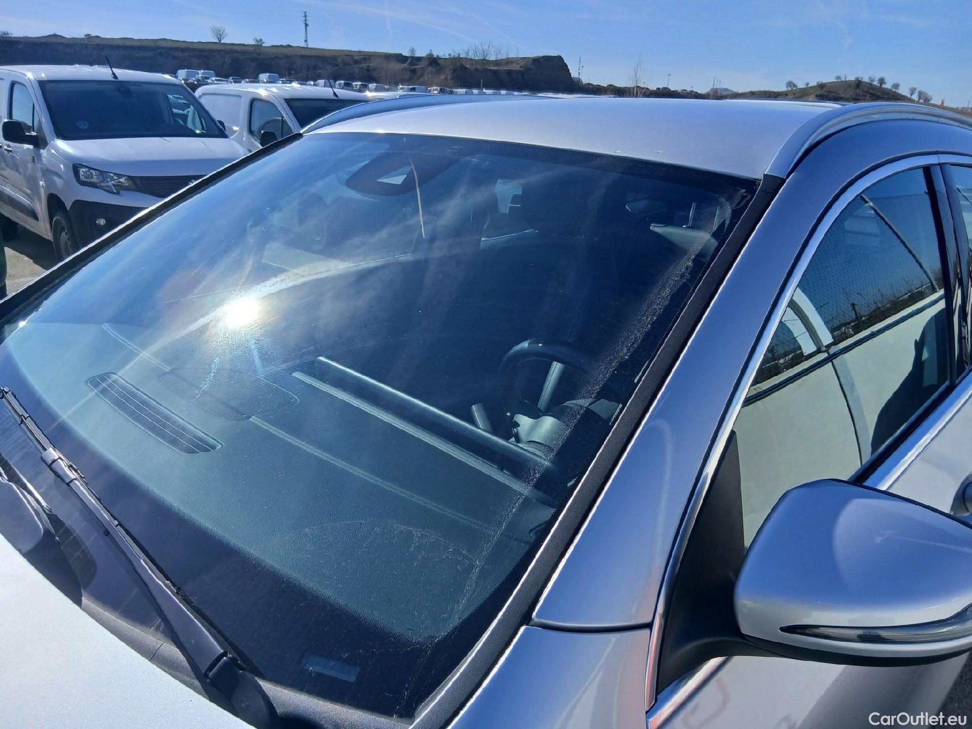  Mercedes  GLA MERCEDES-BENZ  / 2020 / 5P / todoterreno  250 e #69