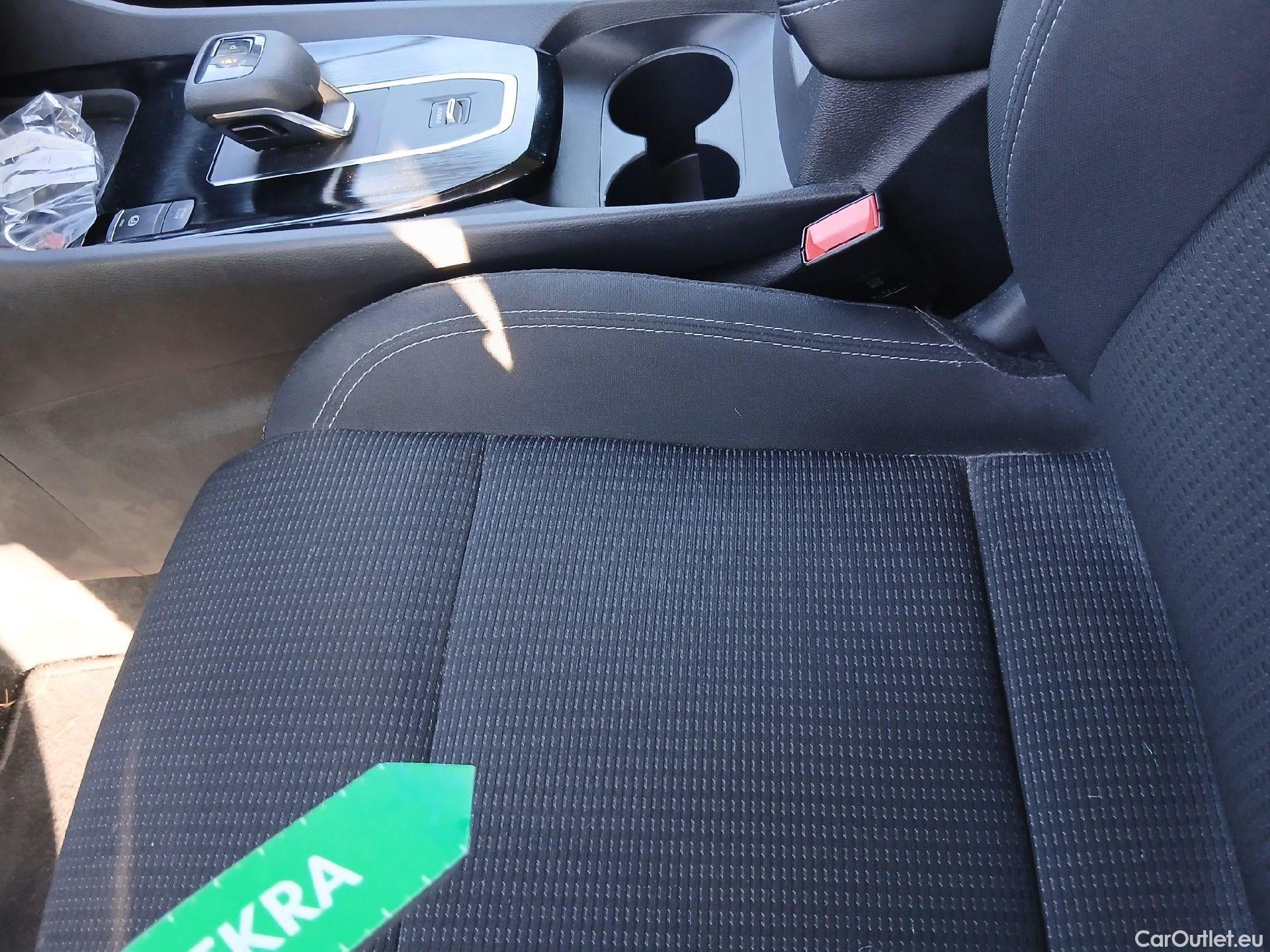  Nissan  Qashqai NISSAN  / 2021 / 5P / todoterreno DIG-T 116kW (158CV) mHEV Xtronic Acenta (AC) #20