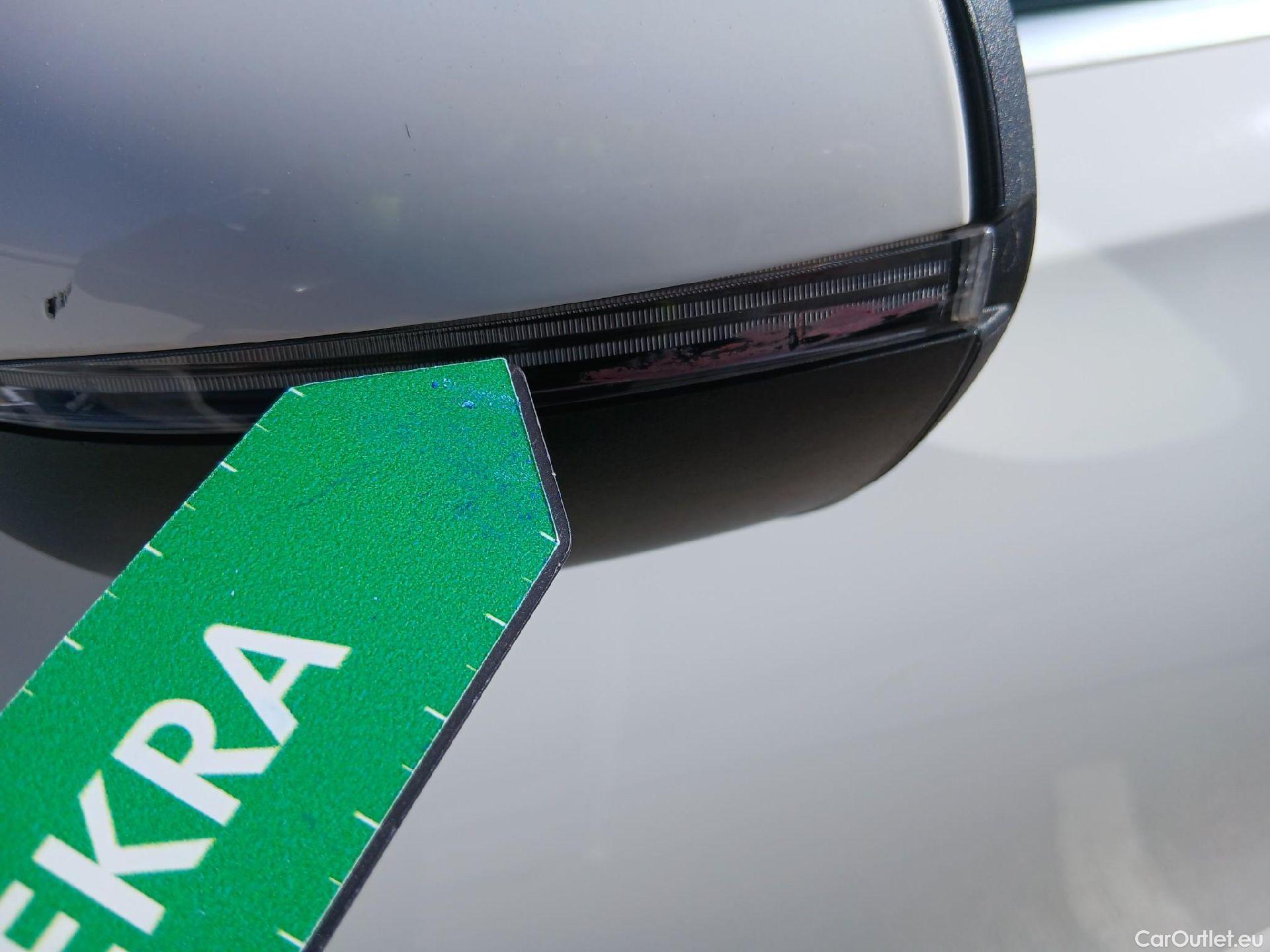  Mercedes  A-Klasse MERCEDES-BENZ Clase A / 2018 / 5P / berlina con portón A 180 d #15