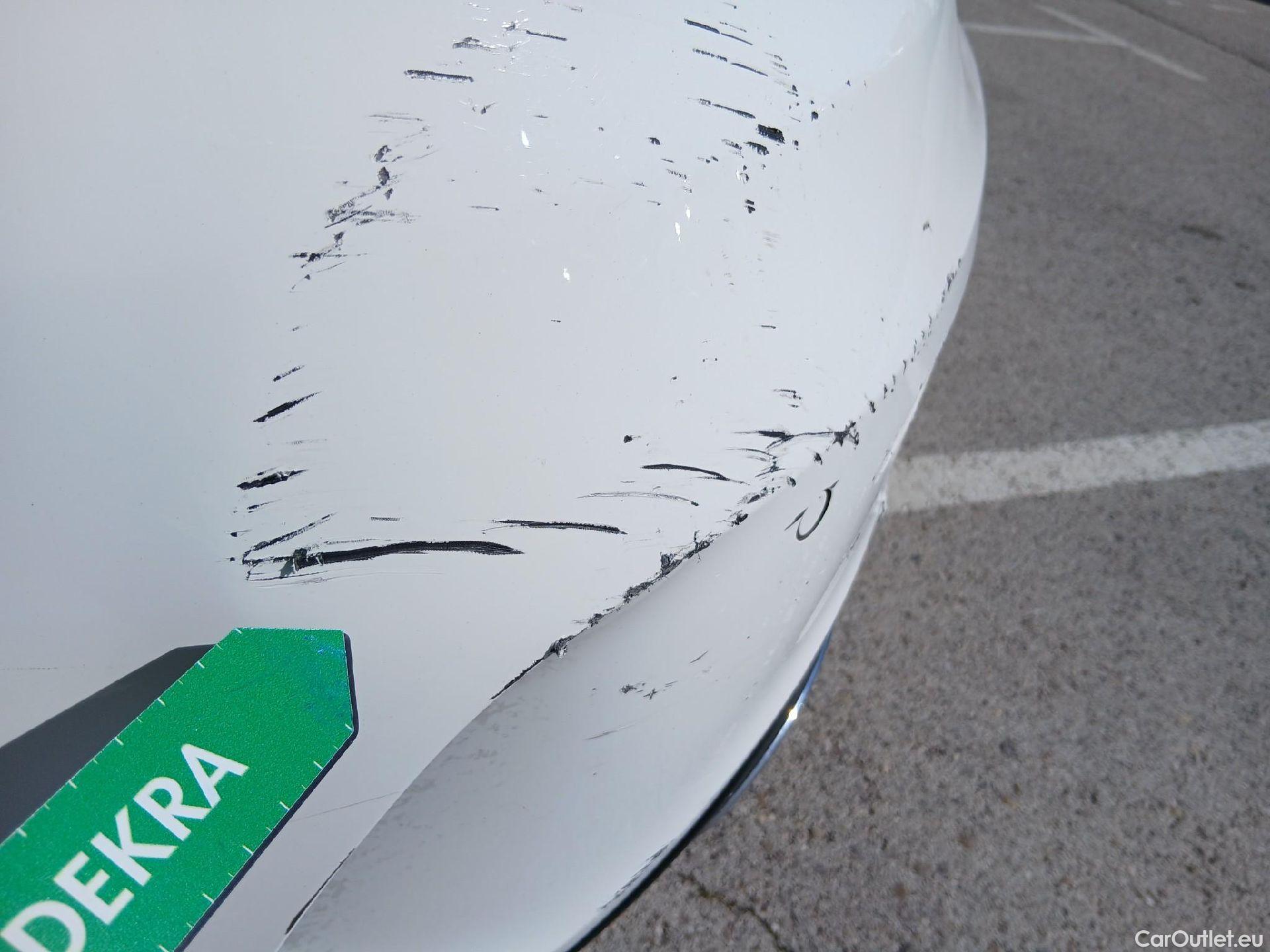  Mercedes  A-Klasse MERCEDES-BENZ Clase A / 2018 / 5P / berlina con portón A 180 d #37