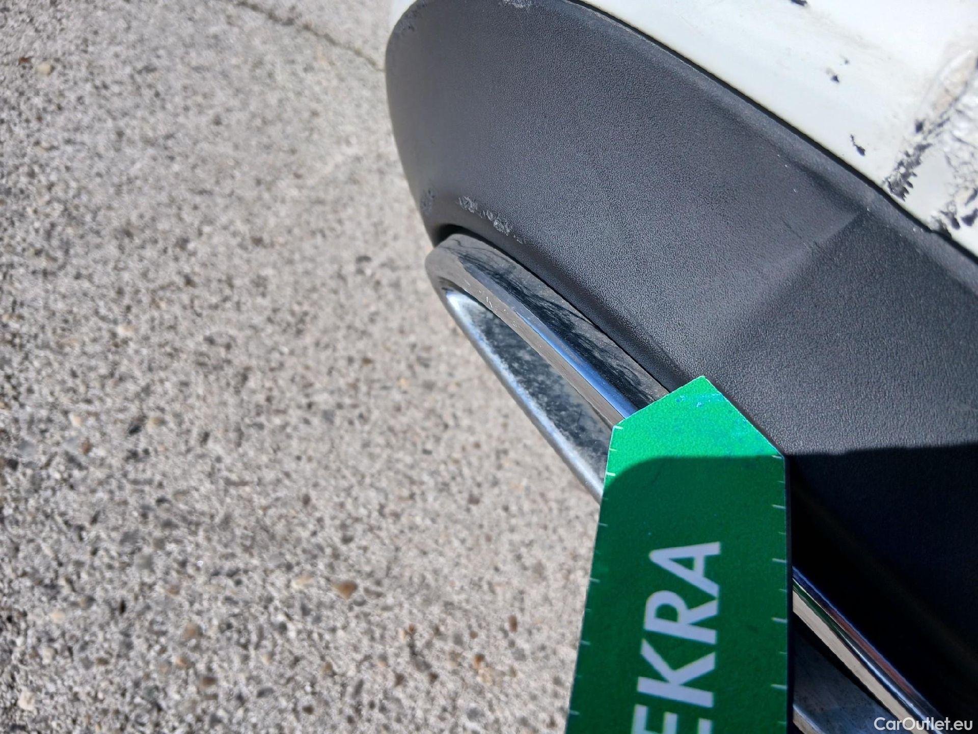  Mercedes  A-Klasse MERCEDES-BENZ Clase A / 2018 / 5P / berlina con portón A 180 d #39