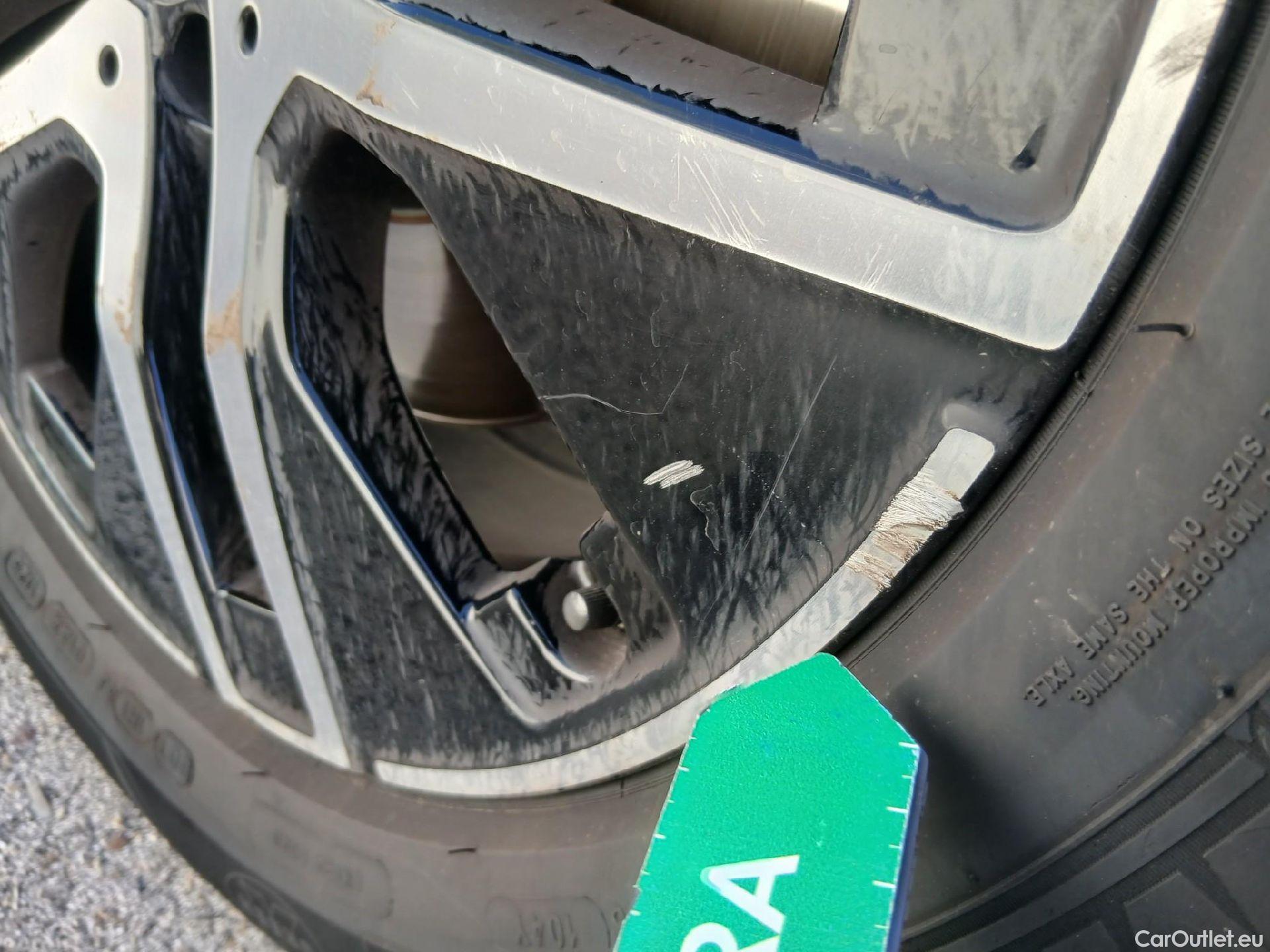  Mercedes  GLA MERCEDES-BENZ  / 2020 / 5P / todoterreno  250 e #67