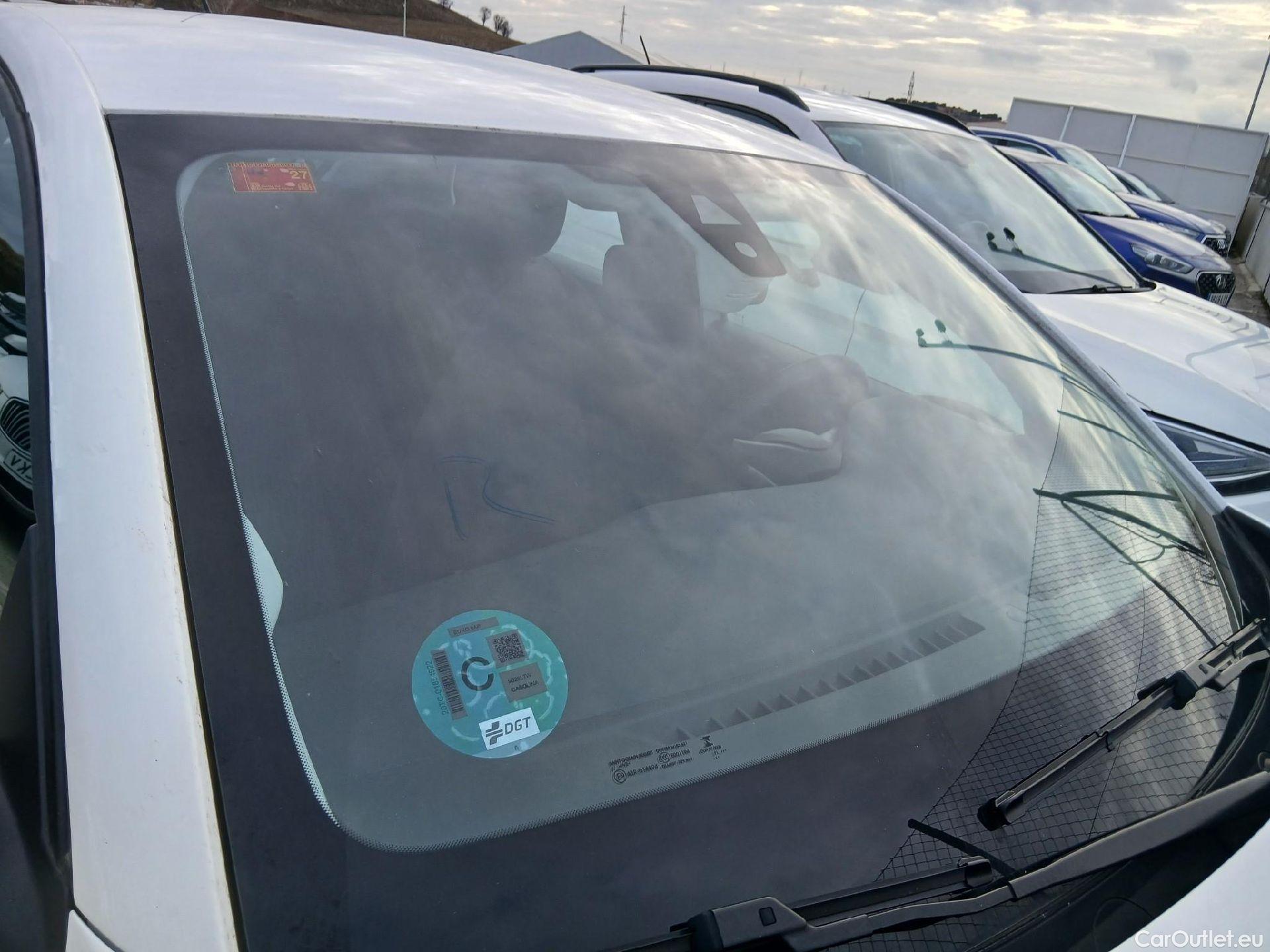  Opel  Corsa OPEL  / 2019 / 5P / berlina con portón 1.2T XHL 74kW (100CV) Edition (AC) #6